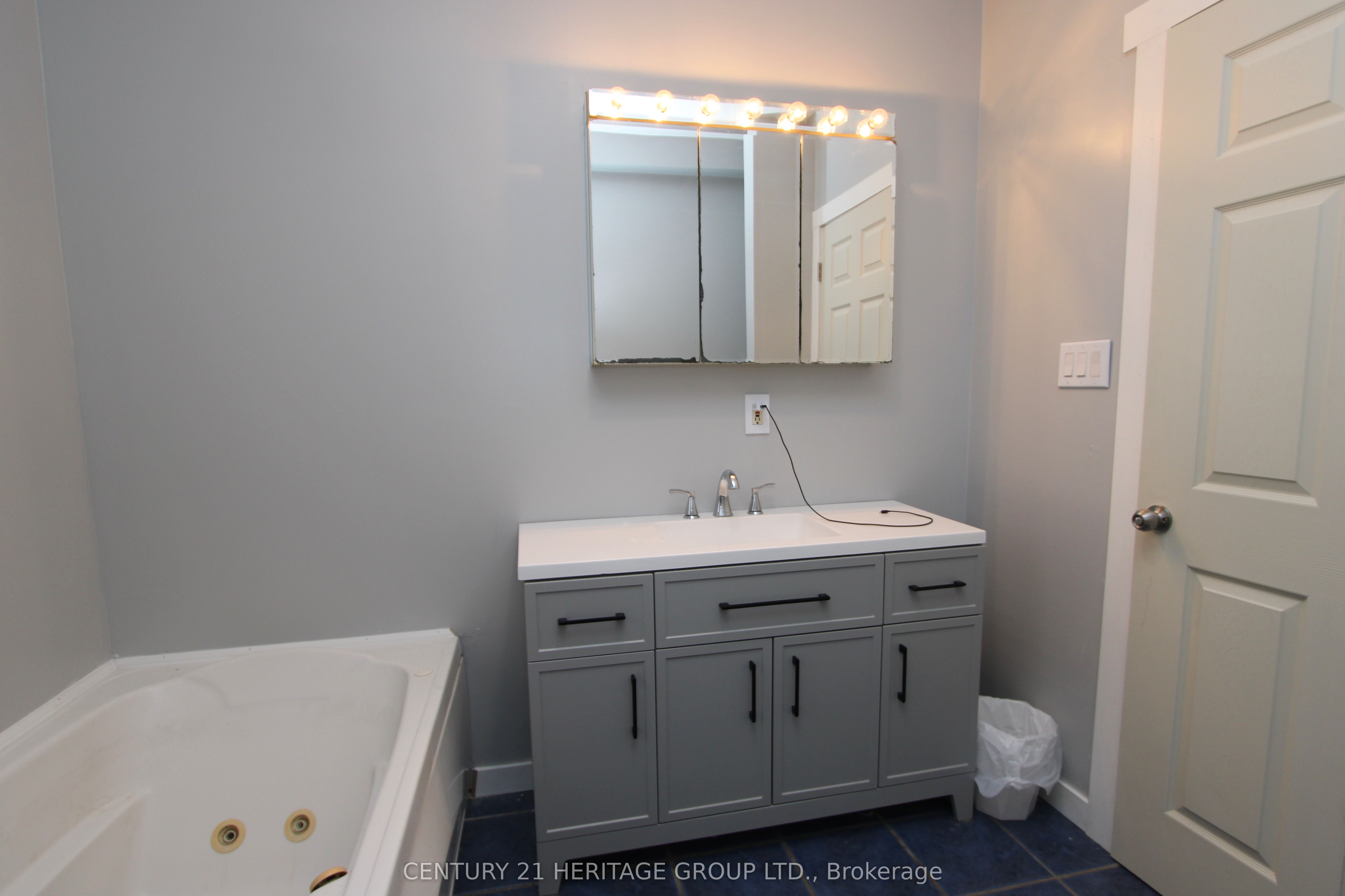 97 Park Avenue Property Photo 27
