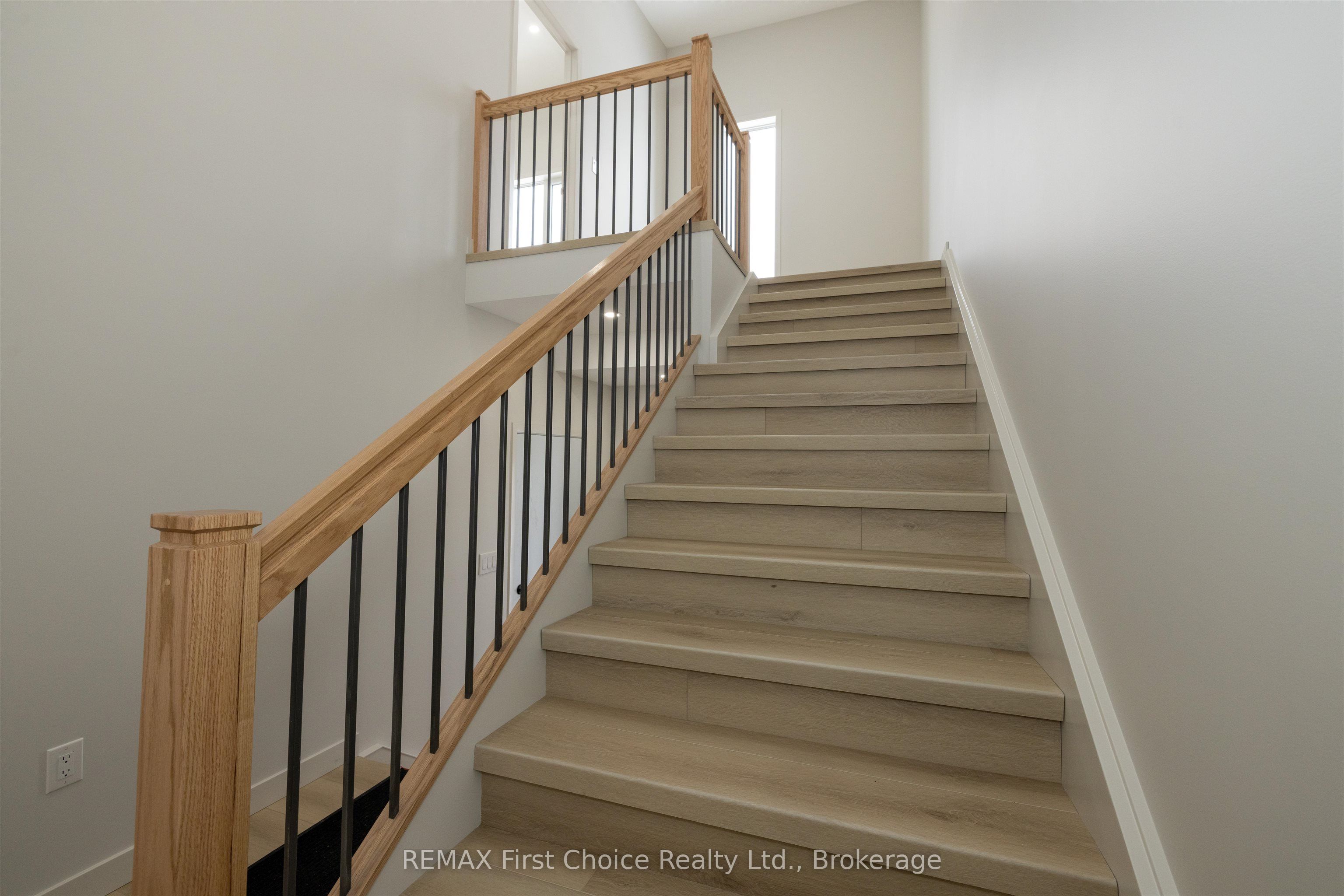 832 Weiler Boulevard Property Photo 17