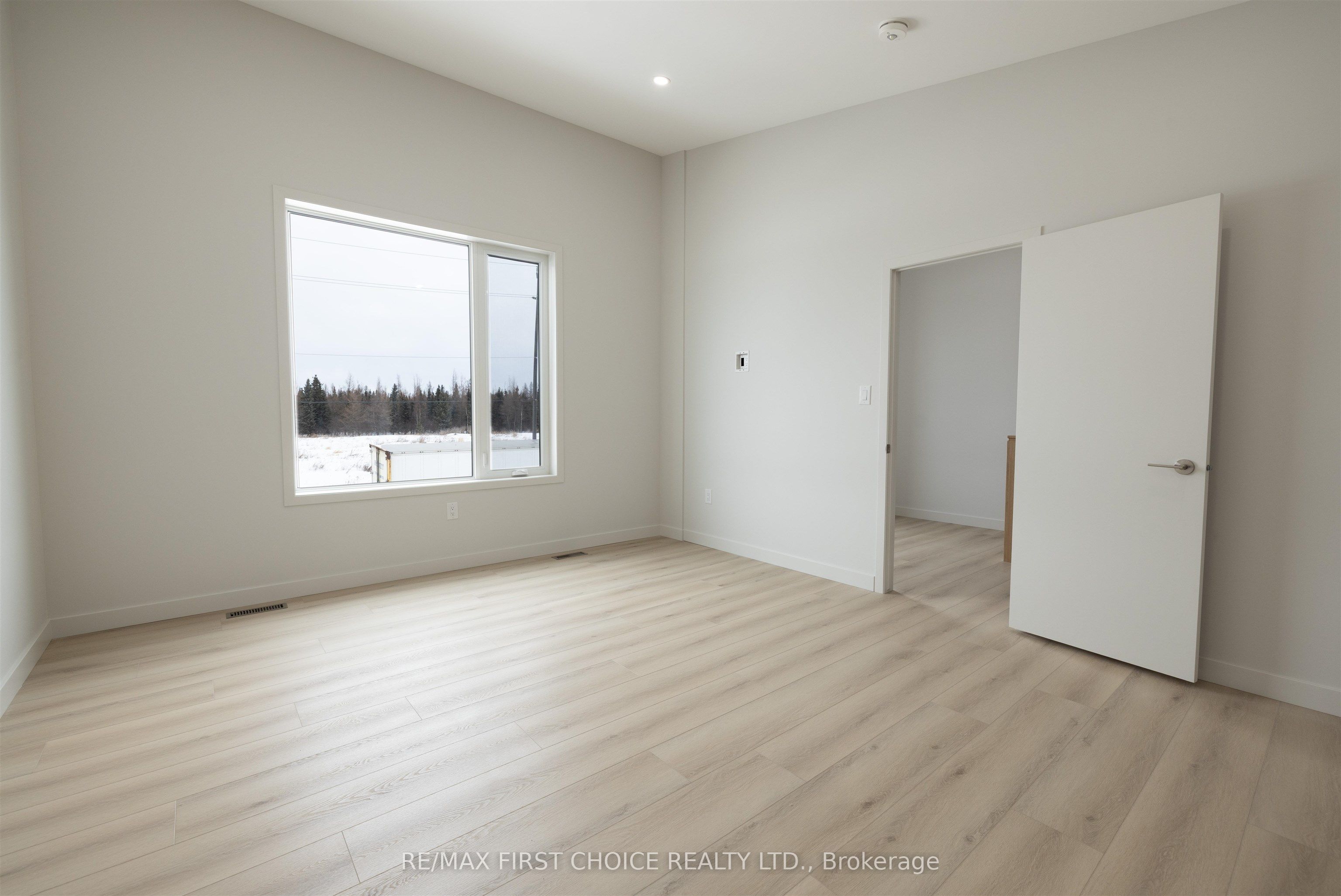 832 Weiler Boulevard Property Photo 19