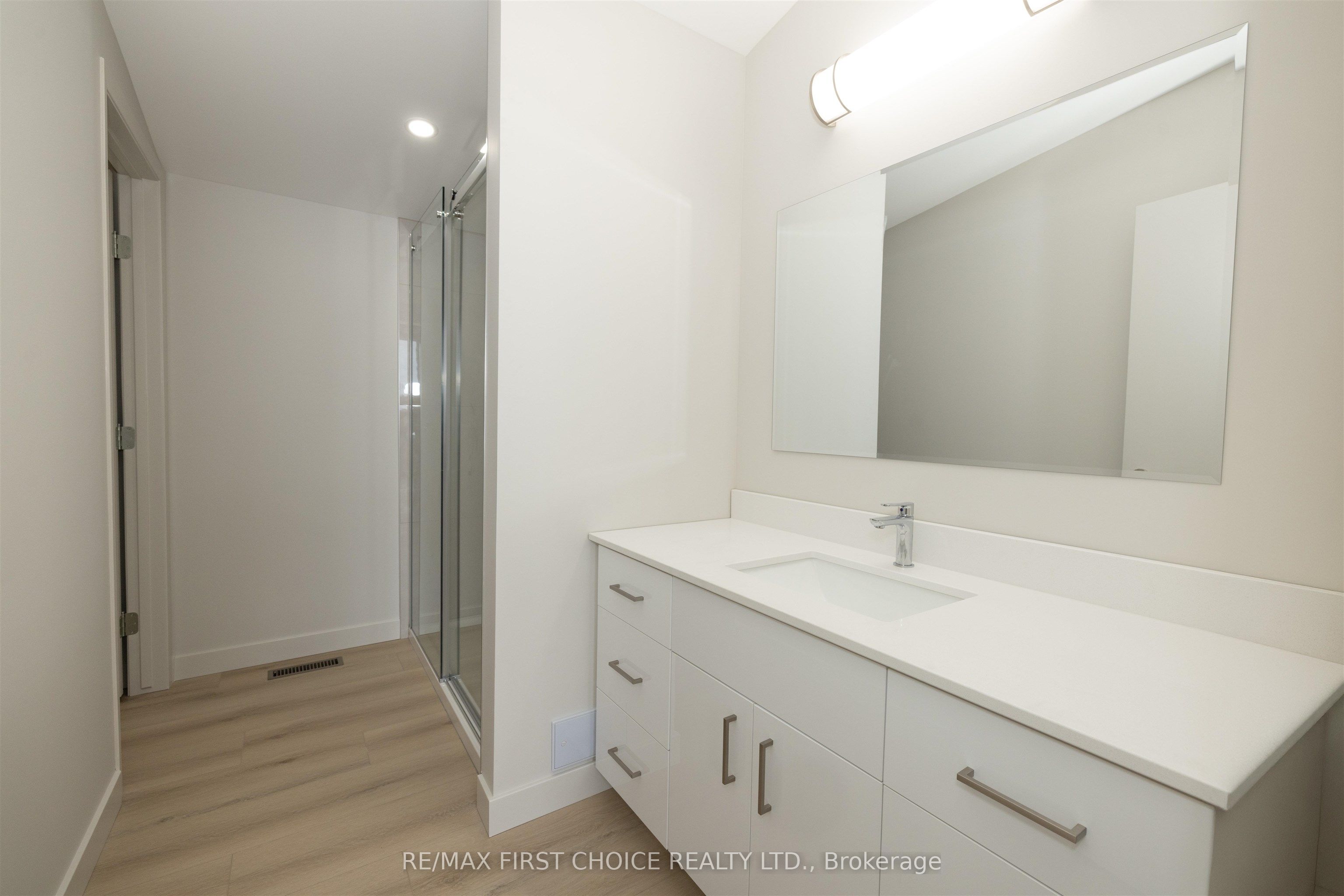 832 Weiler Boulevard Property Photo 23