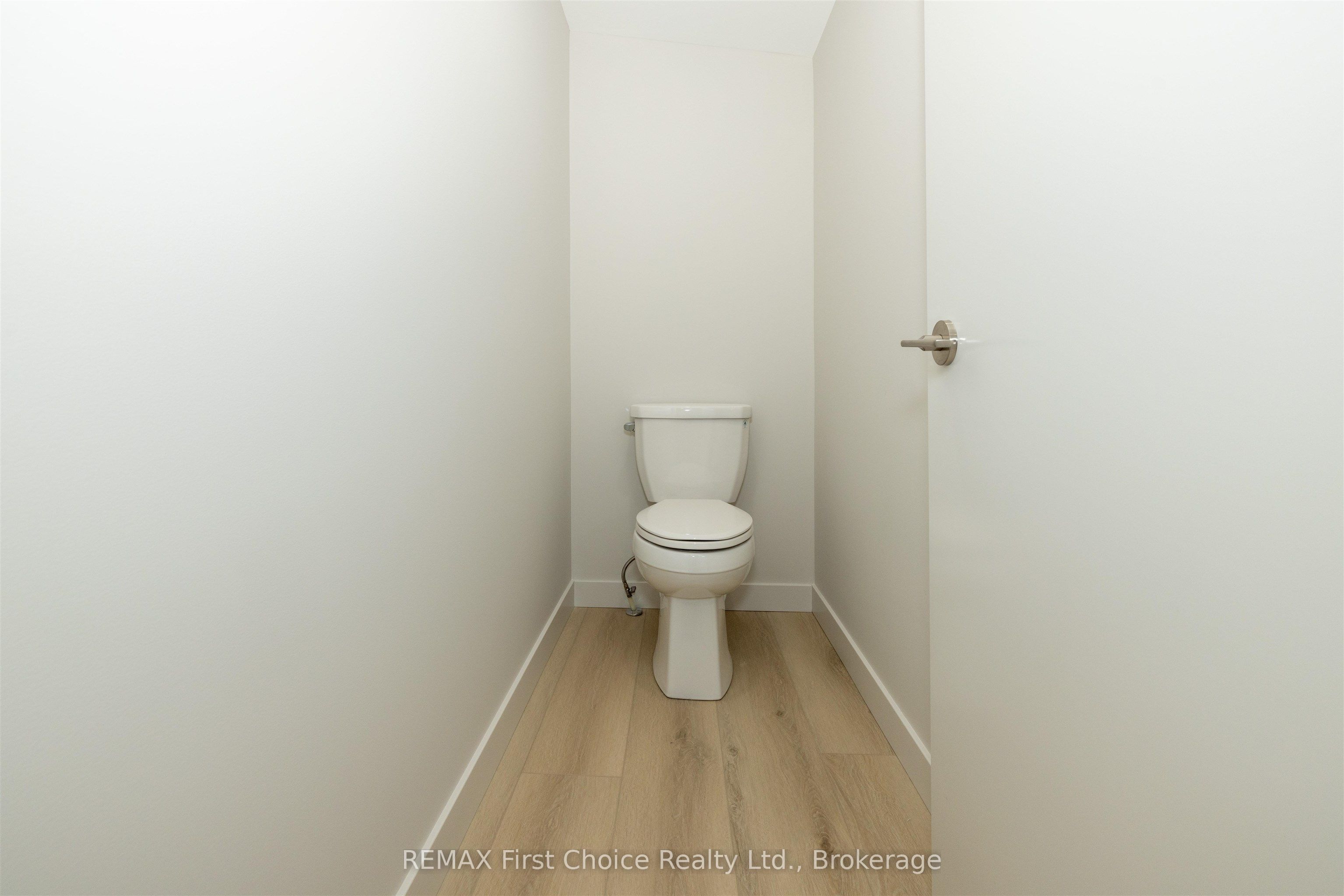 832 Weiler Boulevard Property Photo 24