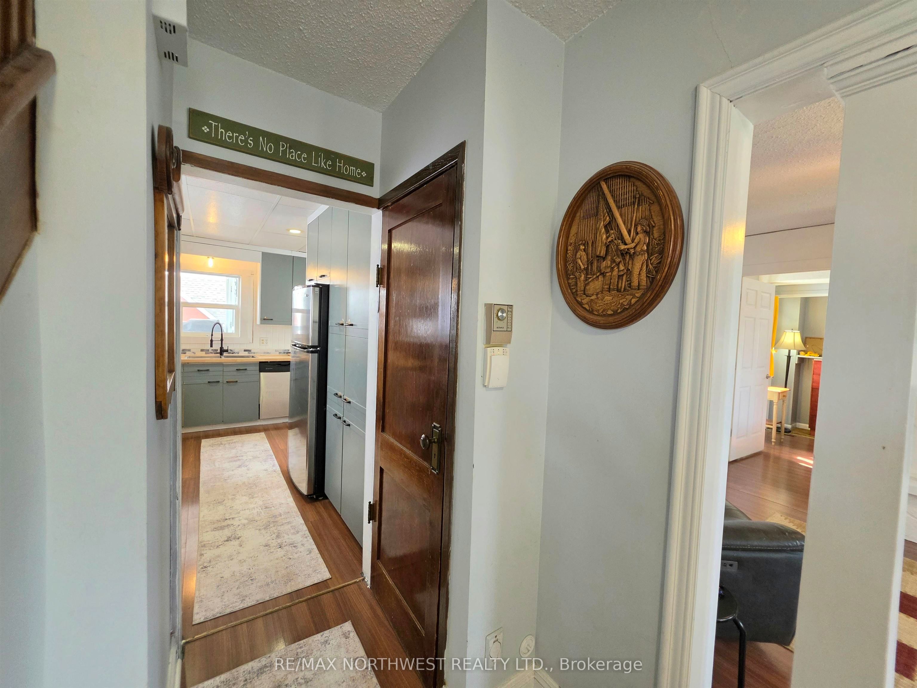 401 Third Street South Property Photo 12