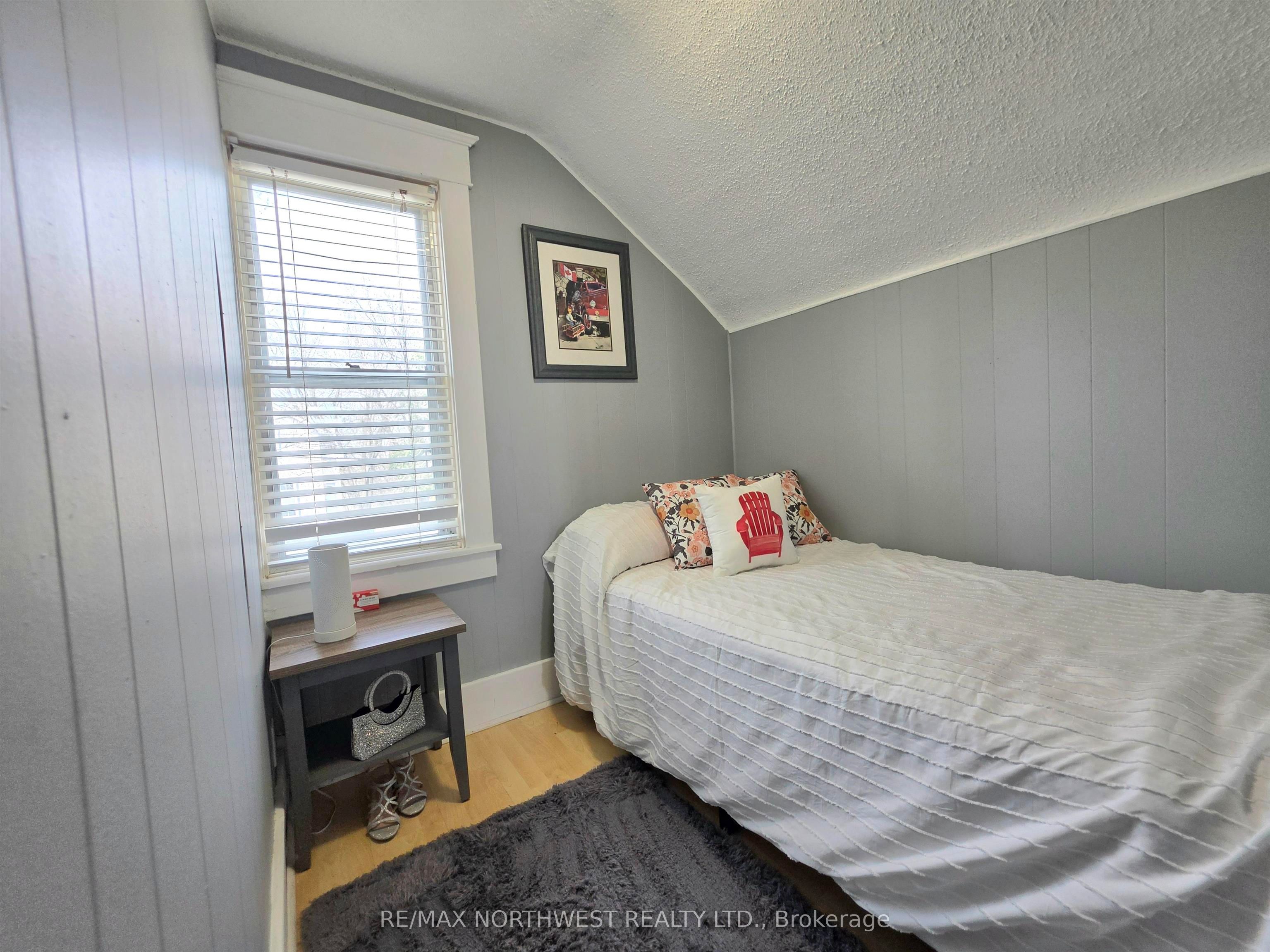 401 Third Street South Property Photo 23