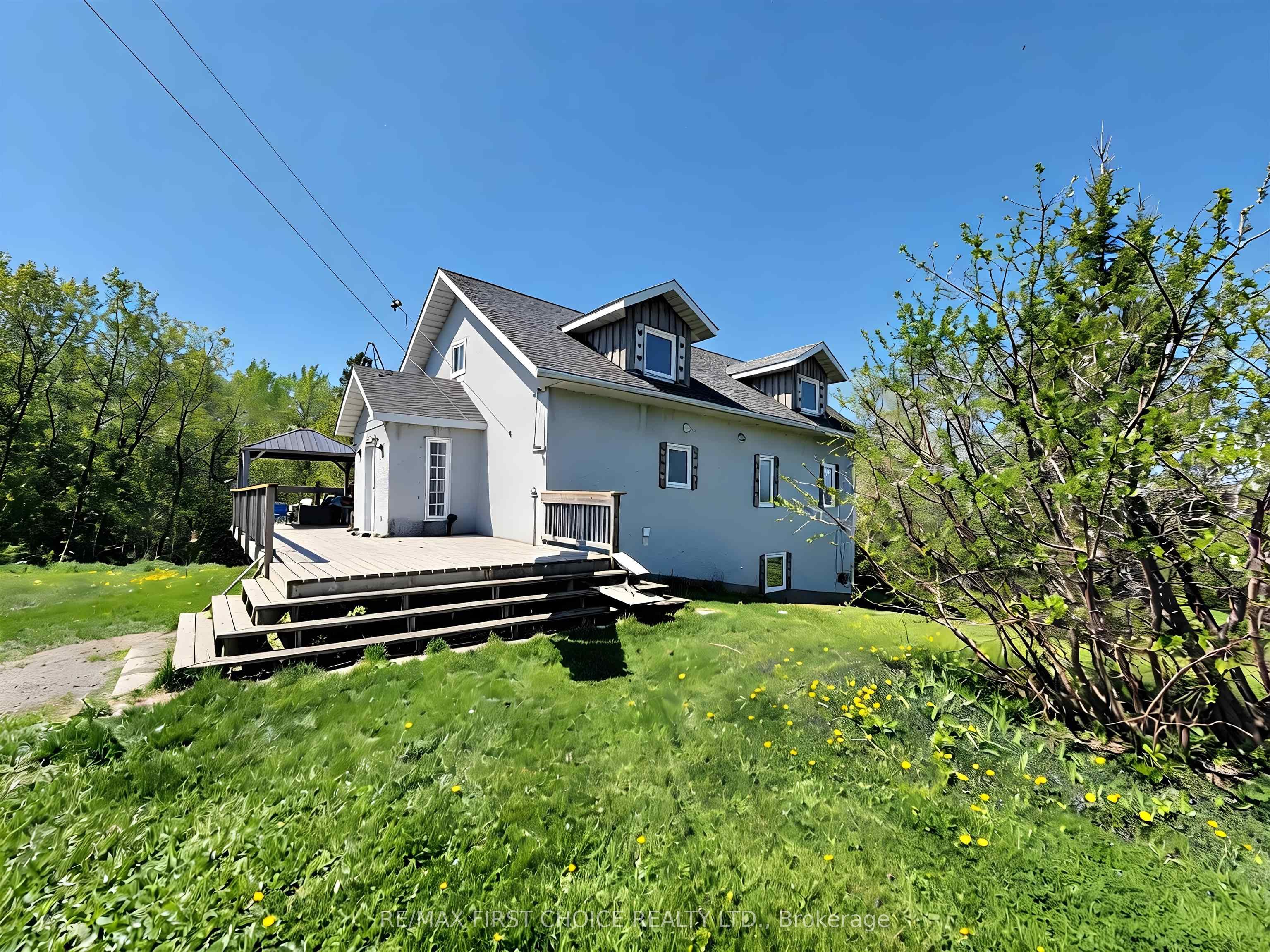 285 Sundwall Rd Property Photo 1