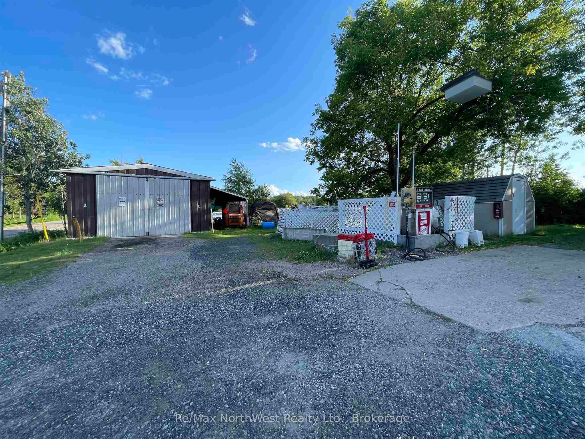 18808 Hwy 17 Property Photo 5