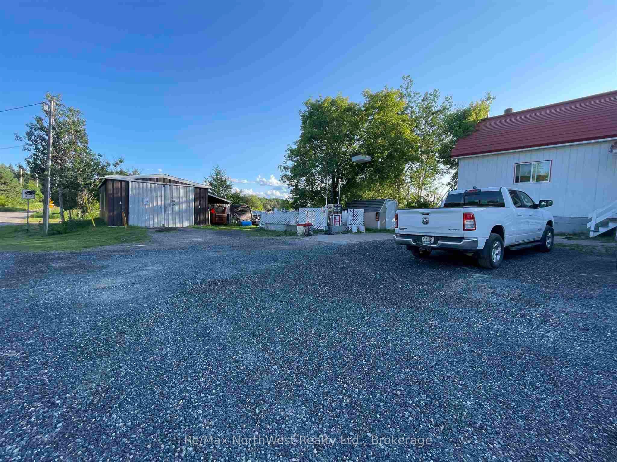 18808 Hwy 17 Property Photo 8
