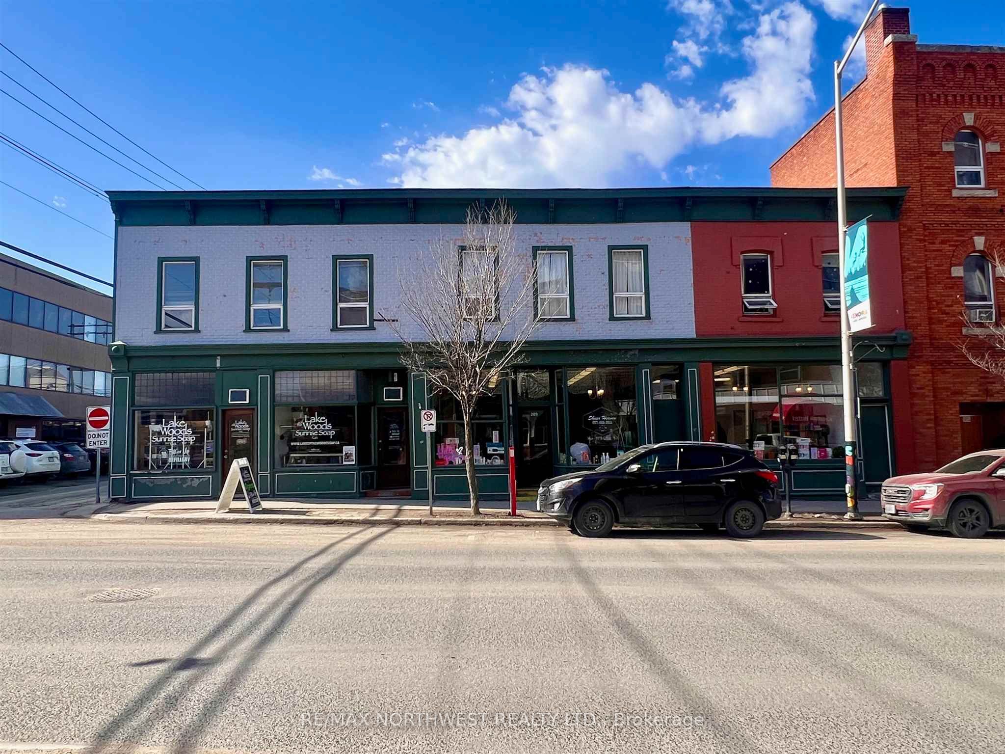 209 Second Street Property Photo 4