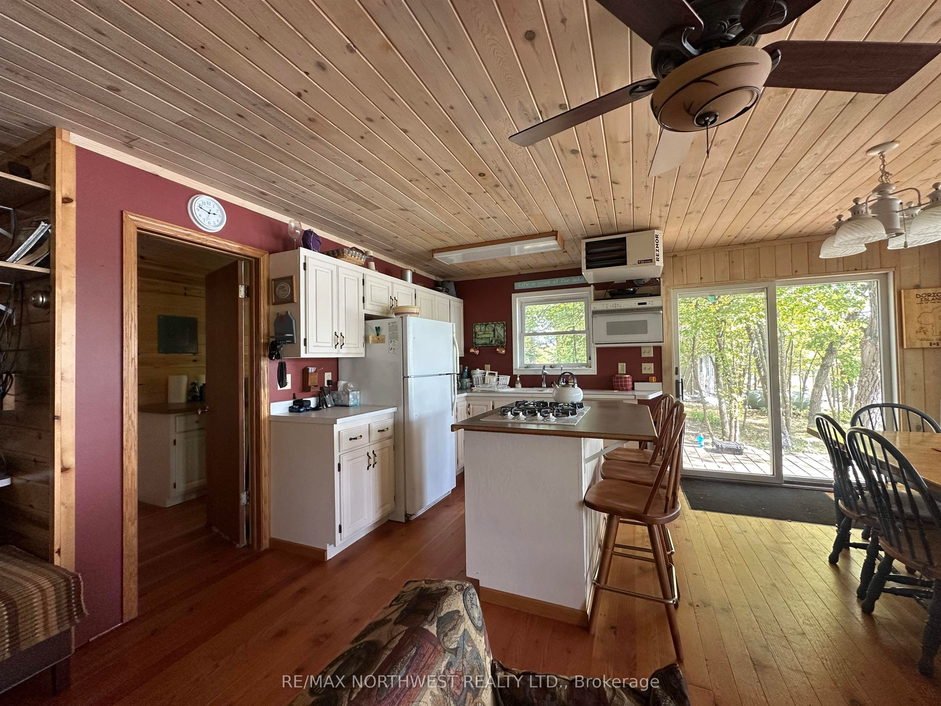 Pts 1 Property Photo 10
