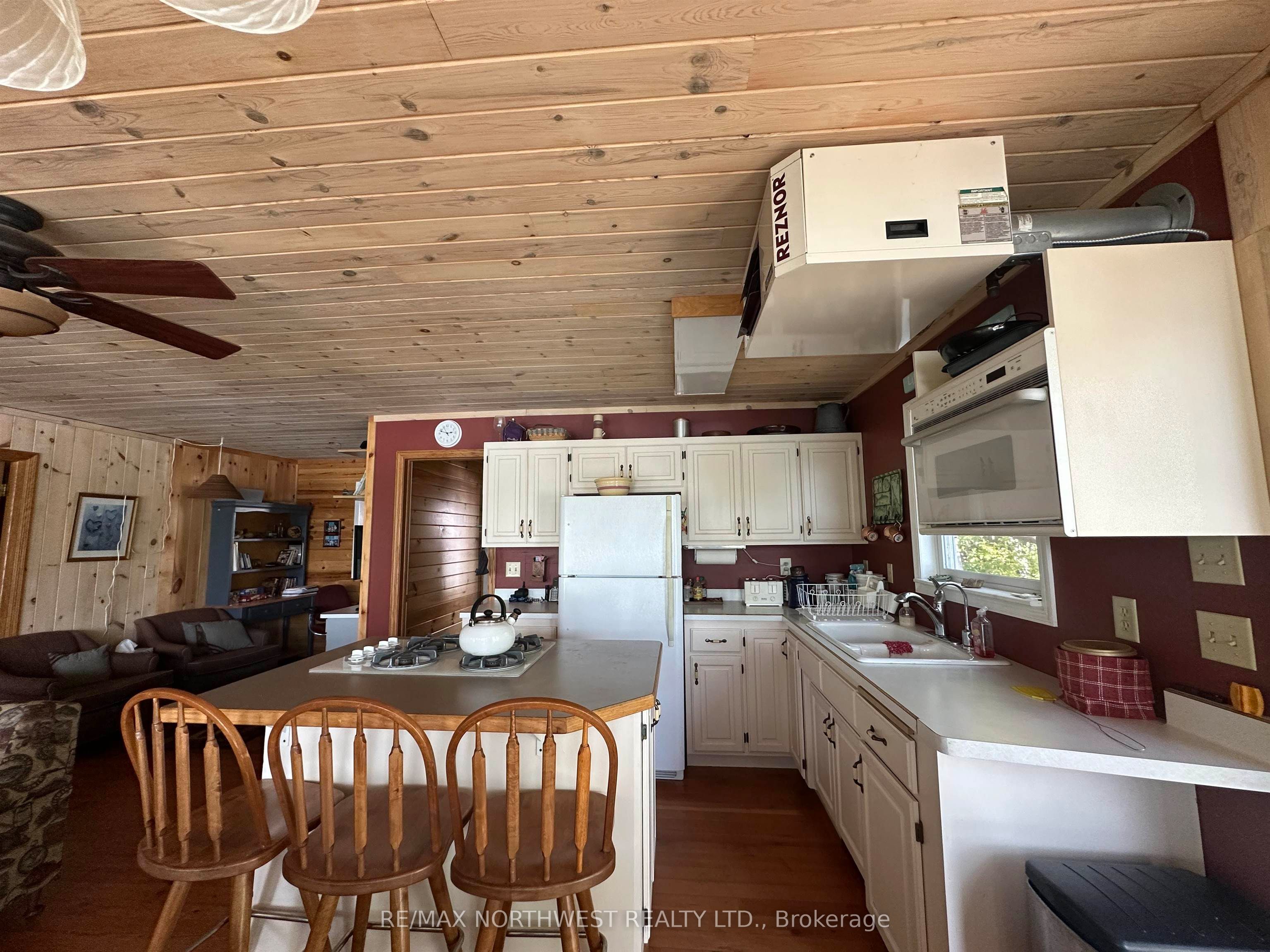 Pts 1 Property Photo 12