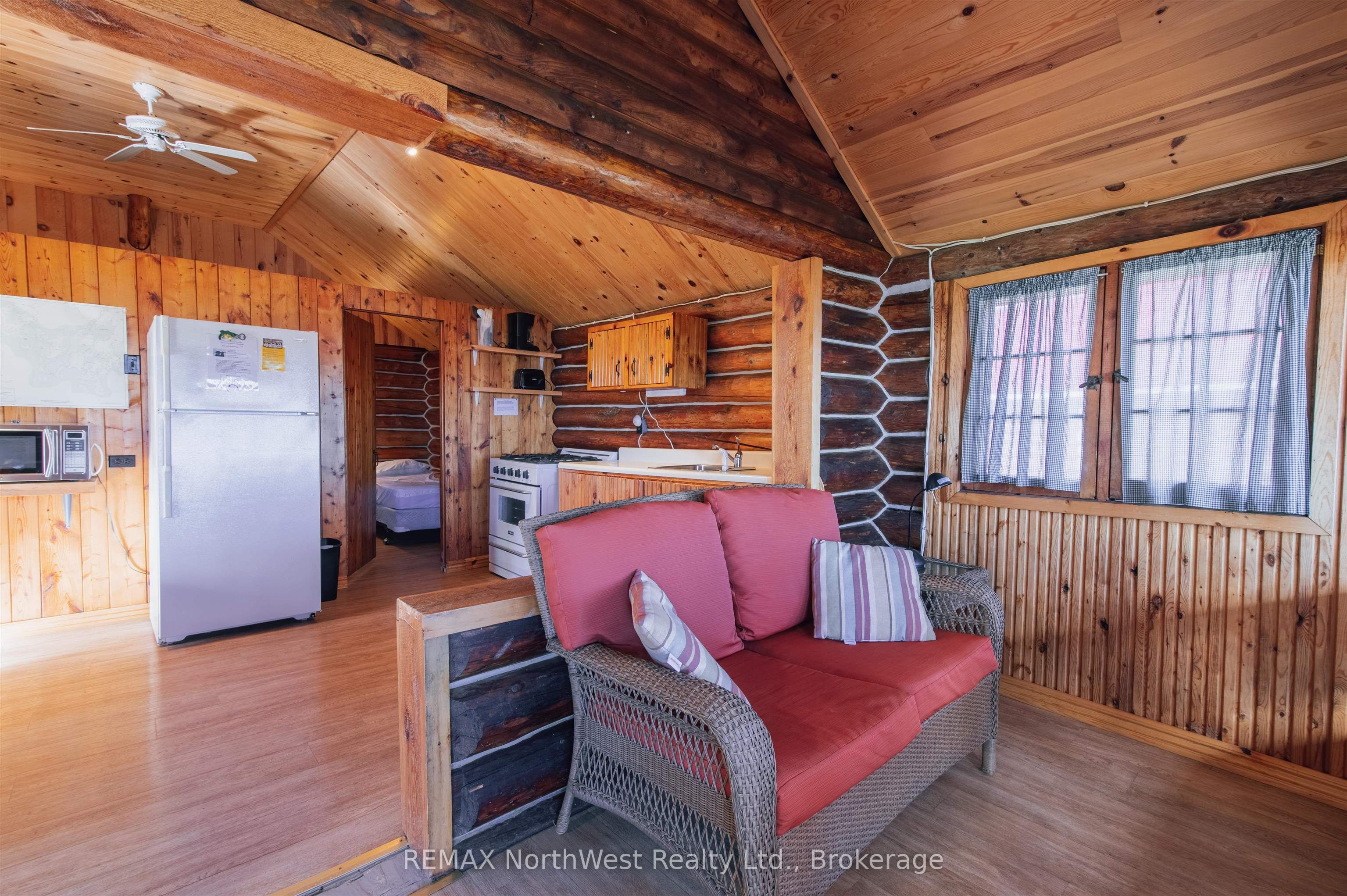 202 Lakeshore Drive Property Photo 27
