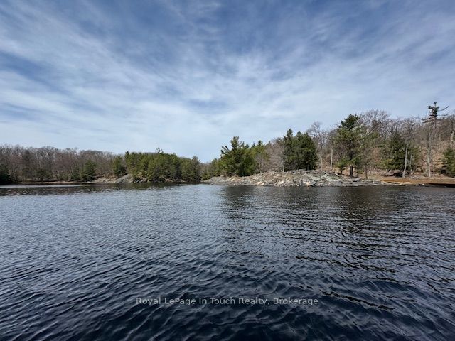 10 Underhill Island Property Photo 7