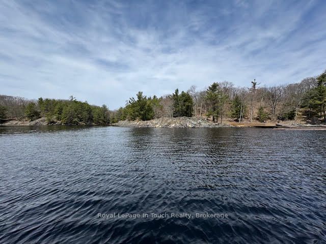 10 Underhill Island Property Photo 8