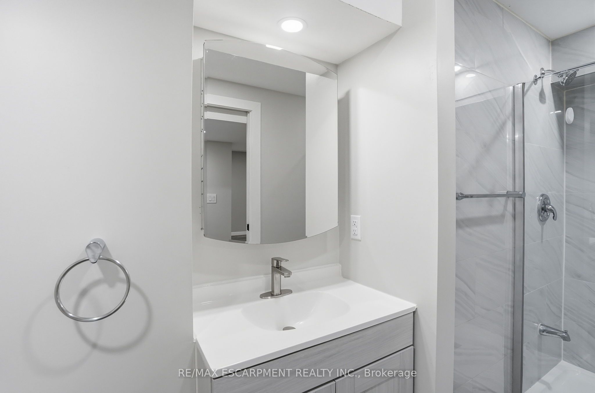 43 Fleming Crescent Lower Level Property Photo 8