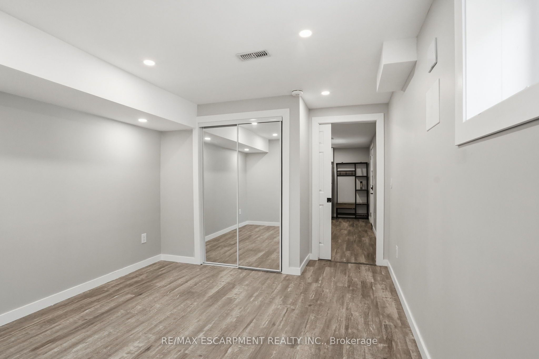 43 Fleming Crescent Lower Level Property Photo 13