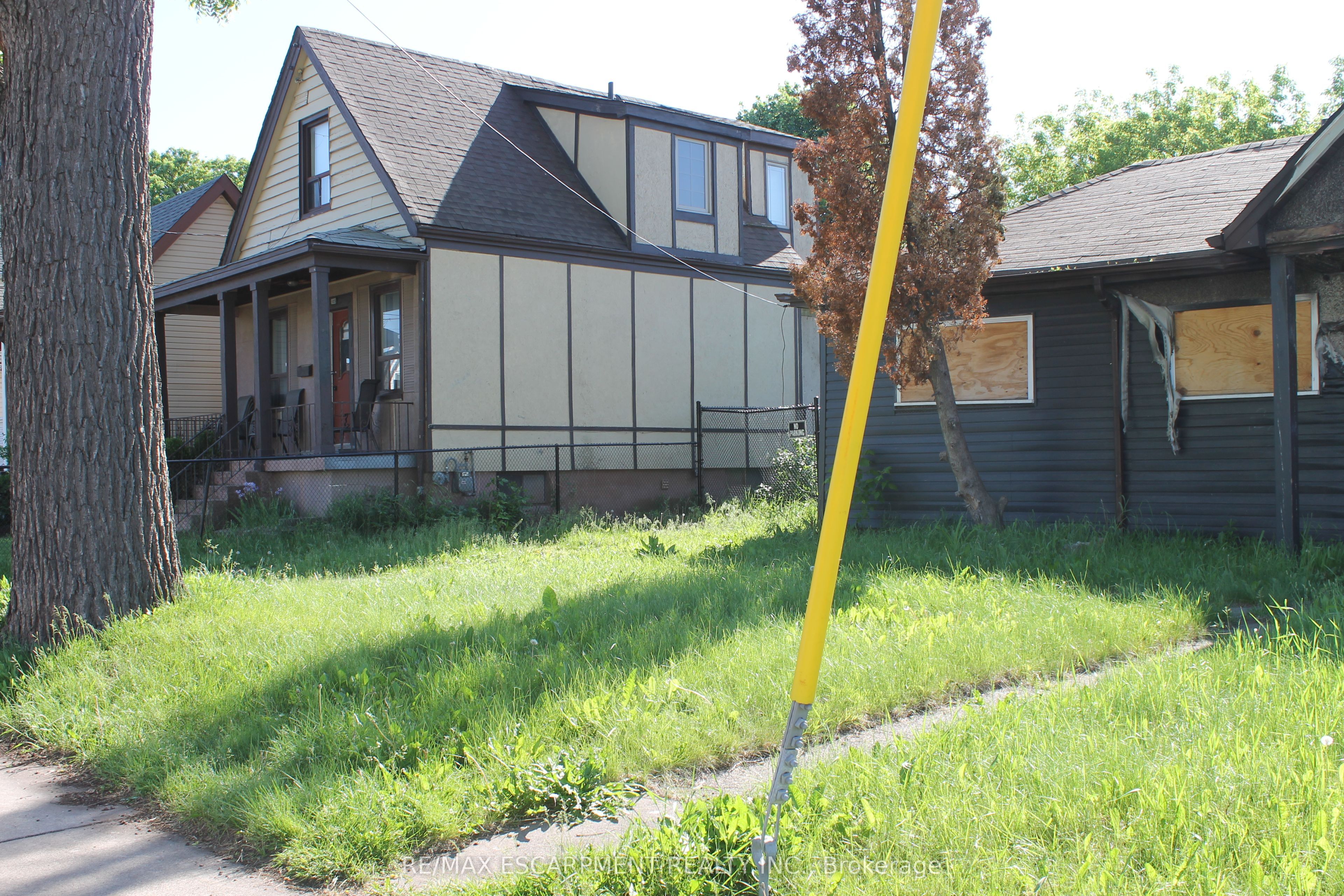 127 Robins Avenue Property Photo 12