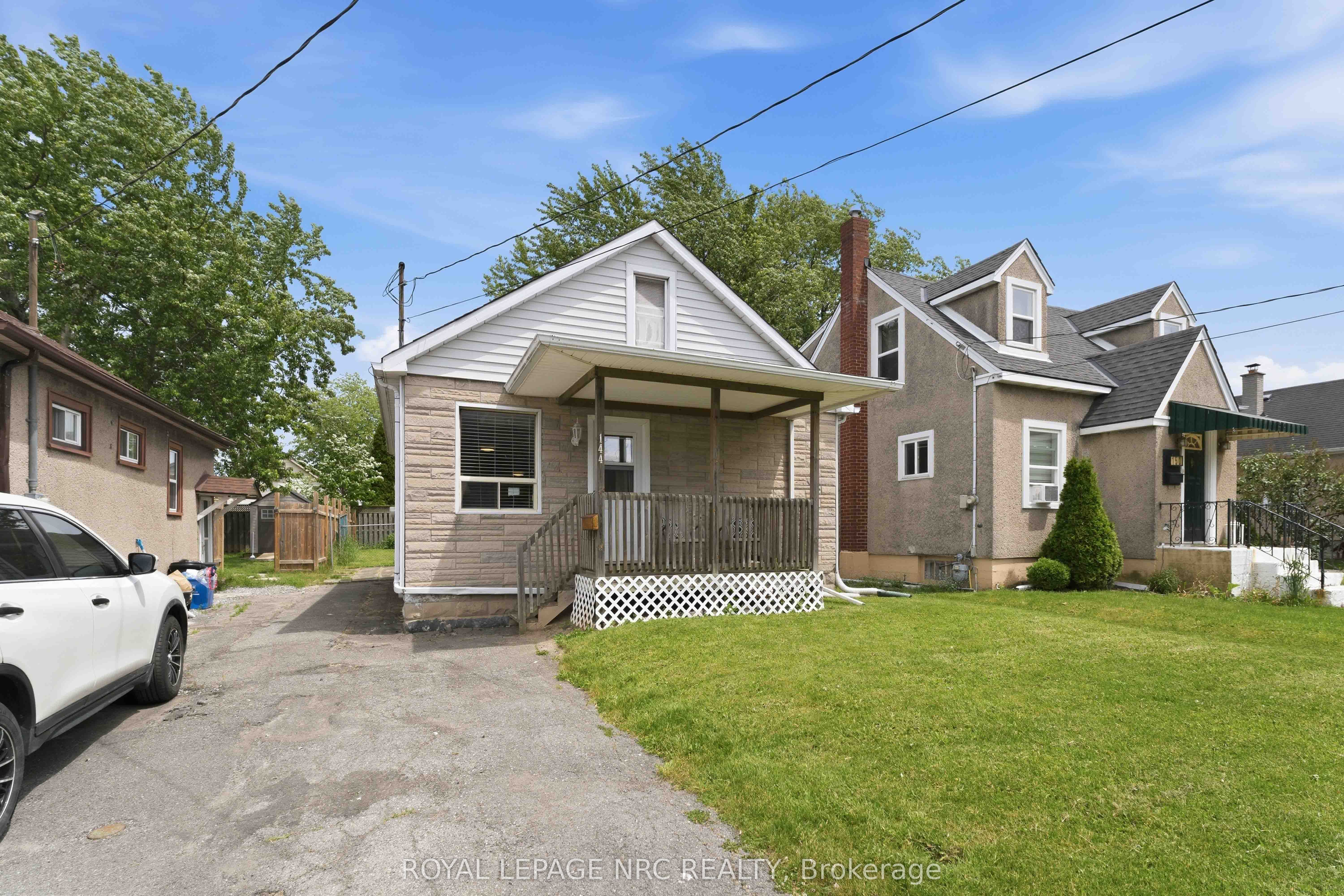 144 Mcalpine Avenue S Property Photo 1