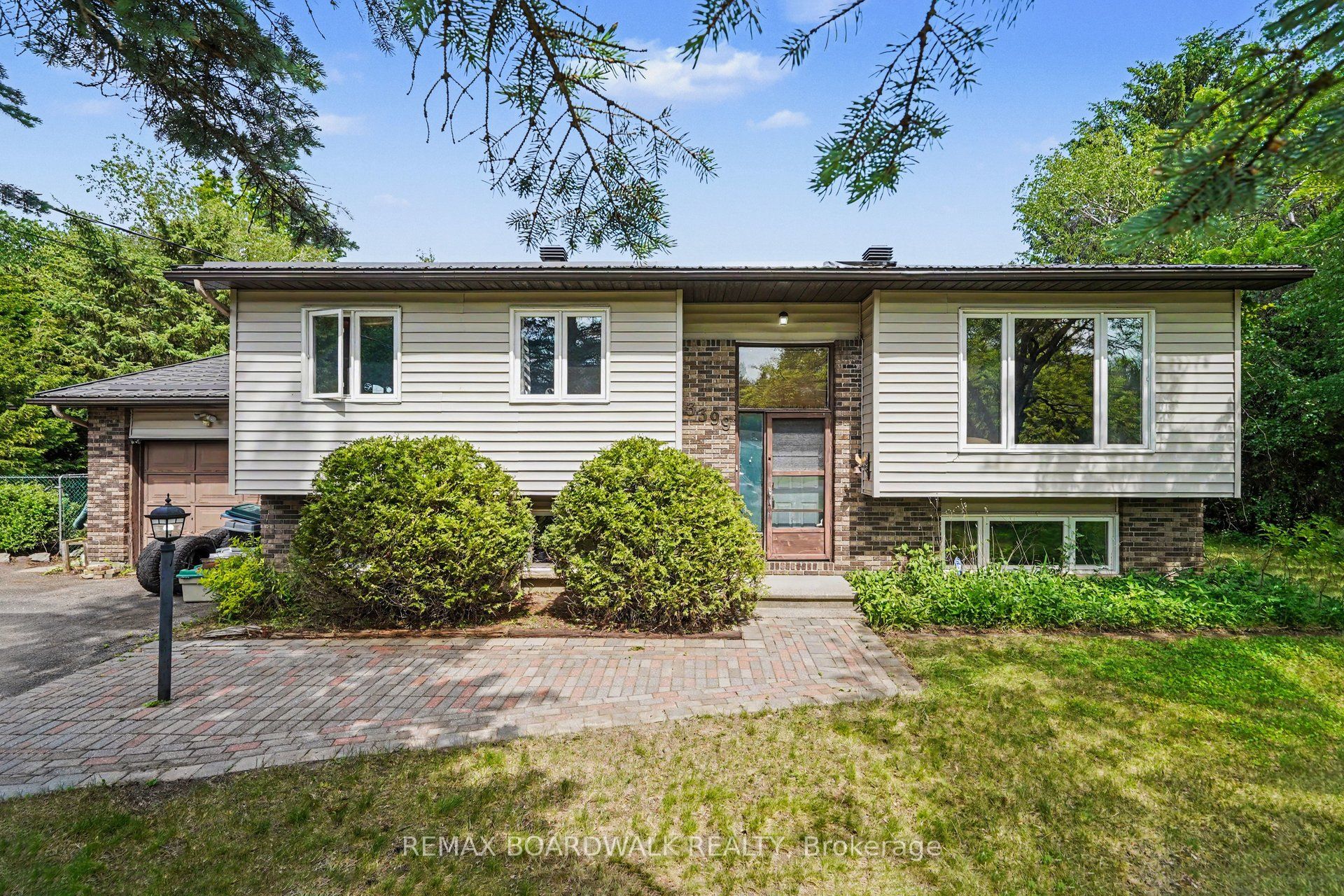 3399 Regburn Drive Property Photo 2