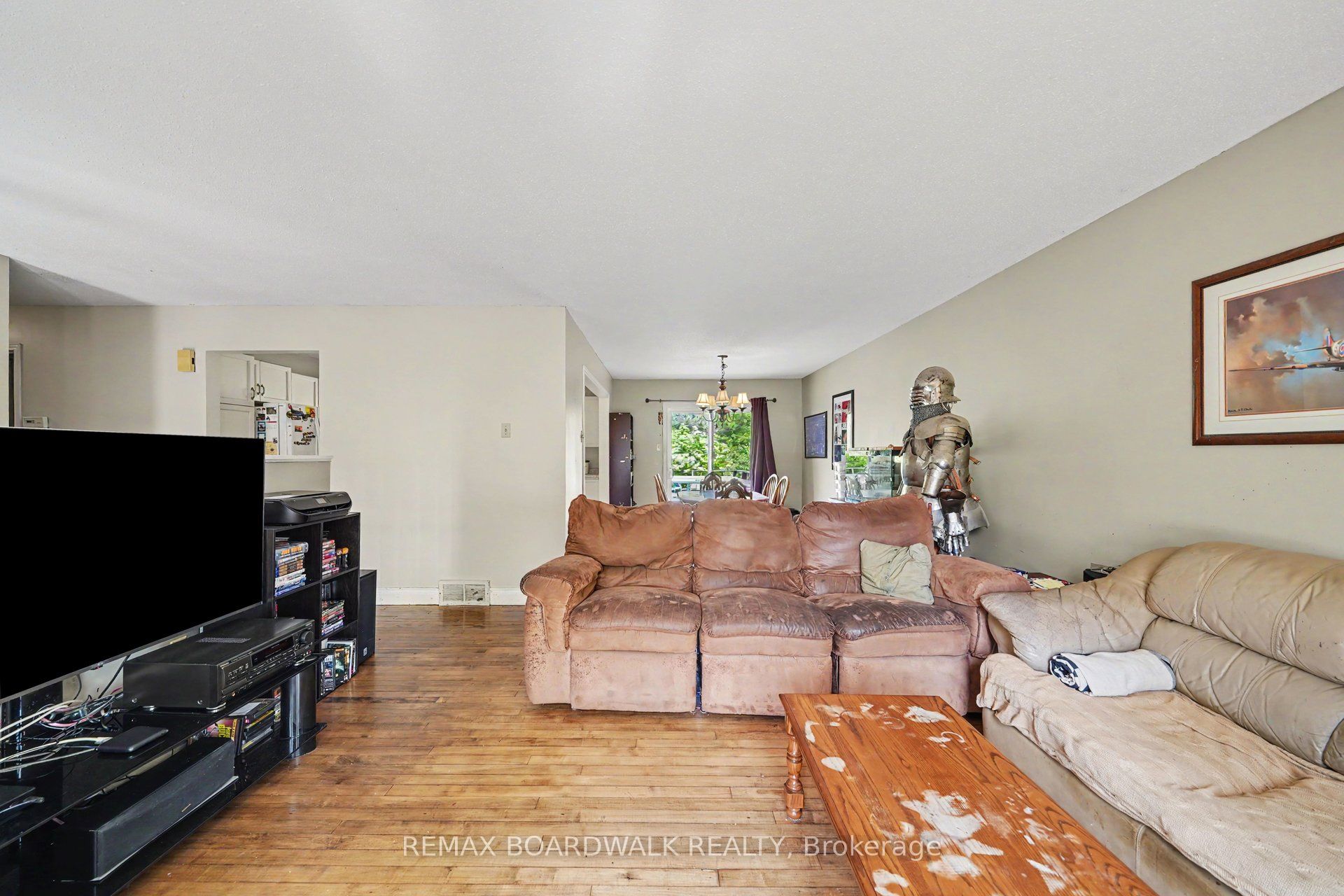 3399 Regburn Drive Property Photo 7