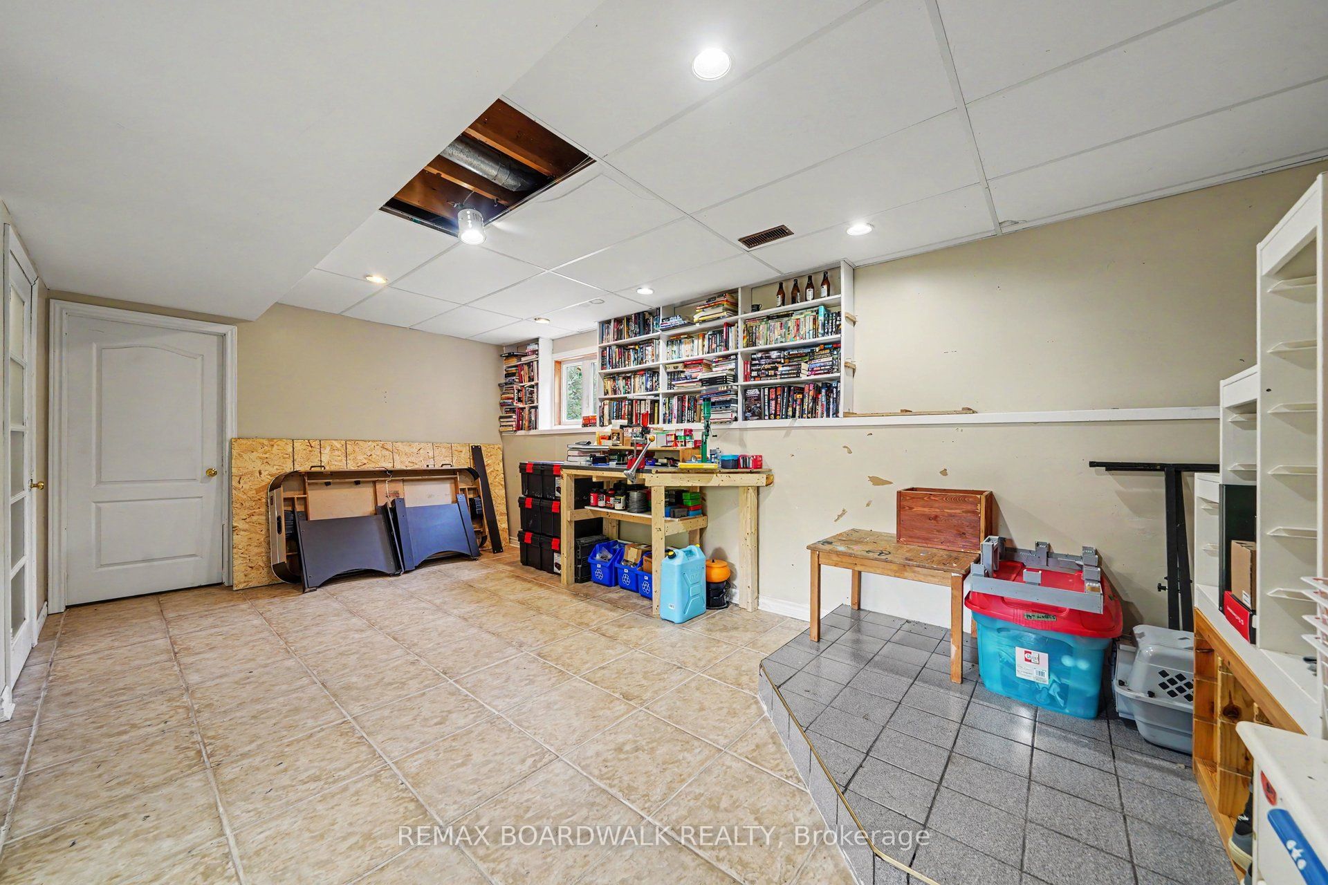 3399 Regburn Drive Property Photo 24