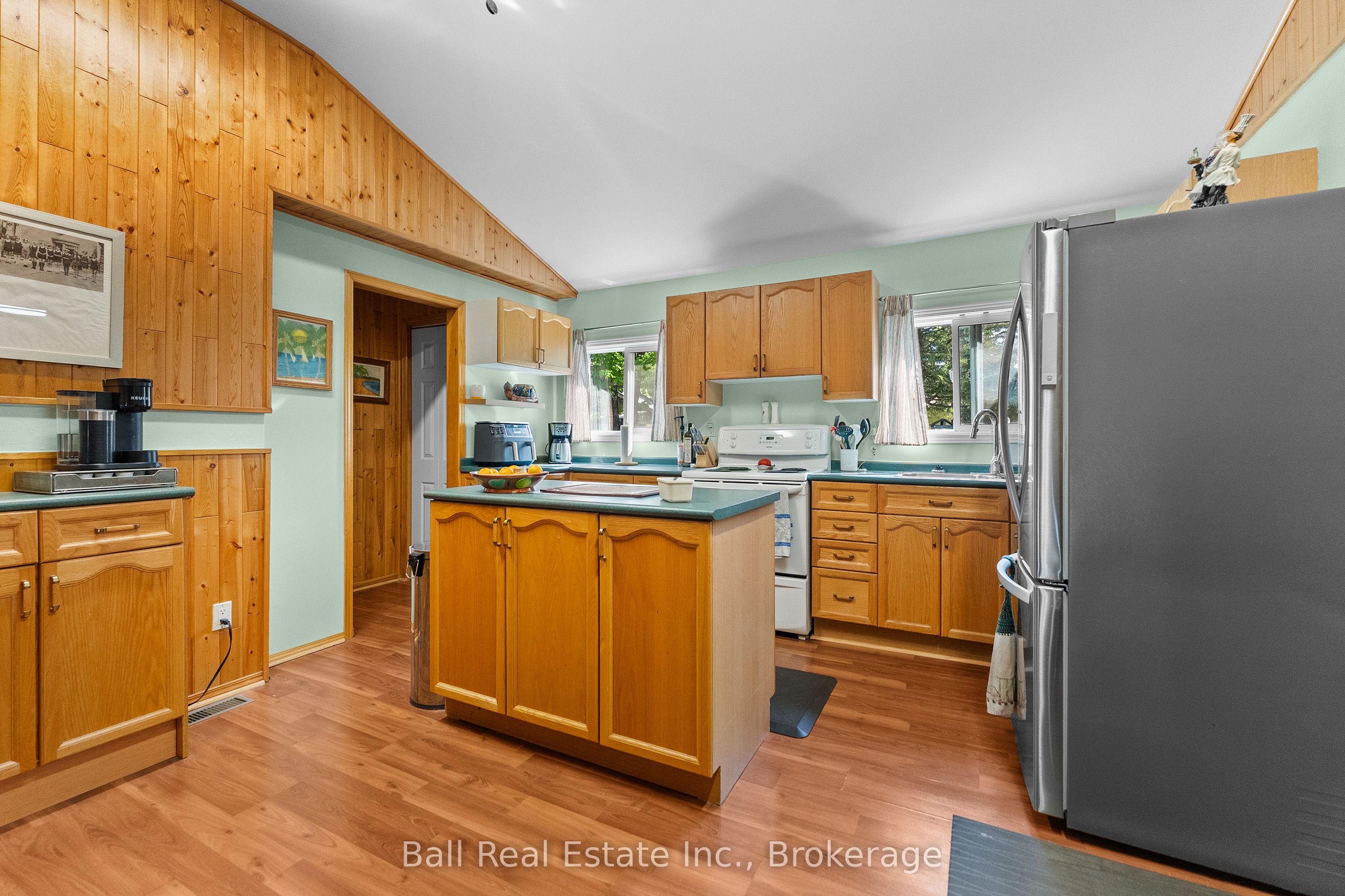 29 Siddon Lake Place Property Photo 14
