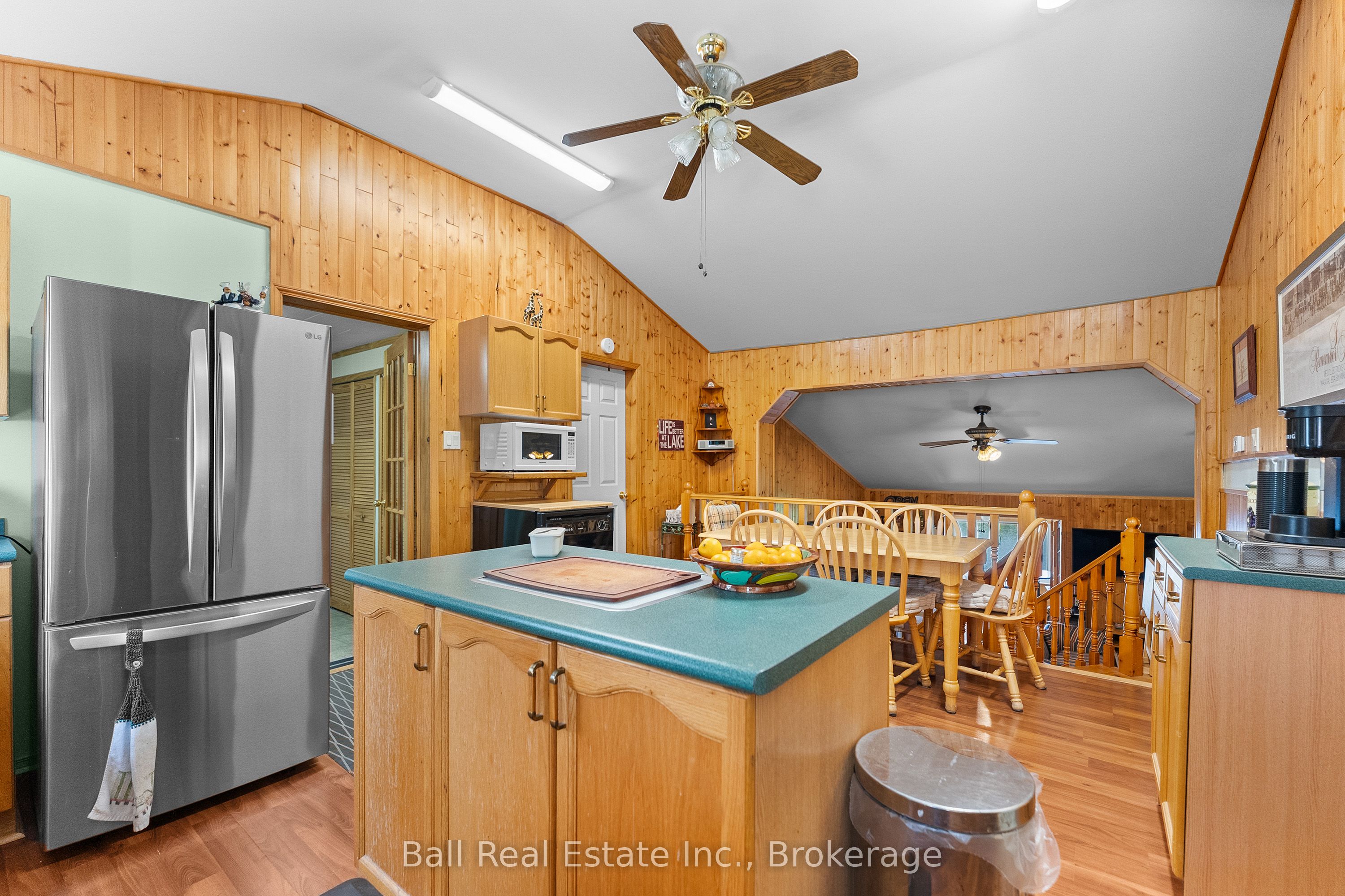 29 Siddon Lake Place Property Photo 16