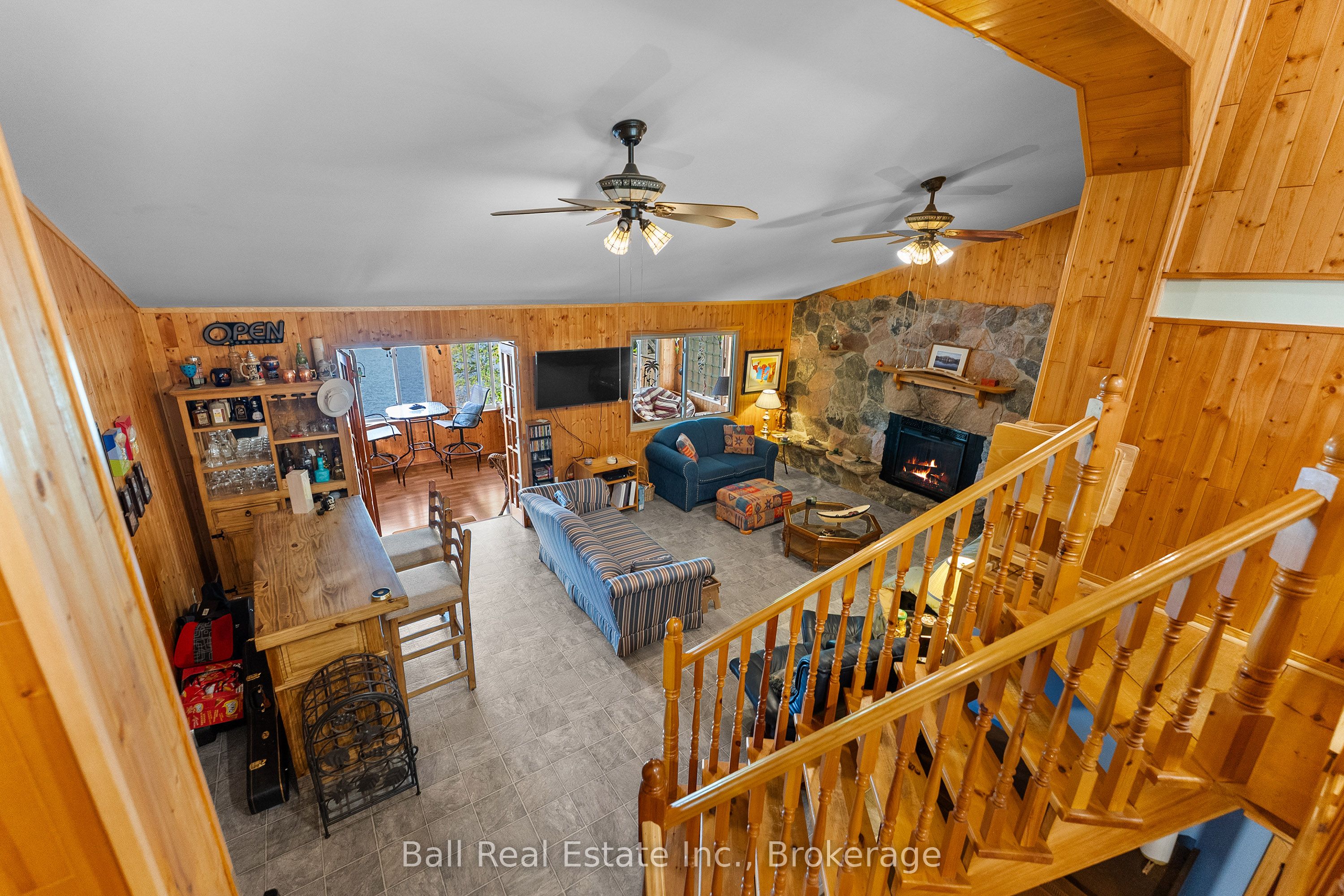 29 Siddon Lake Place Property Photo 22