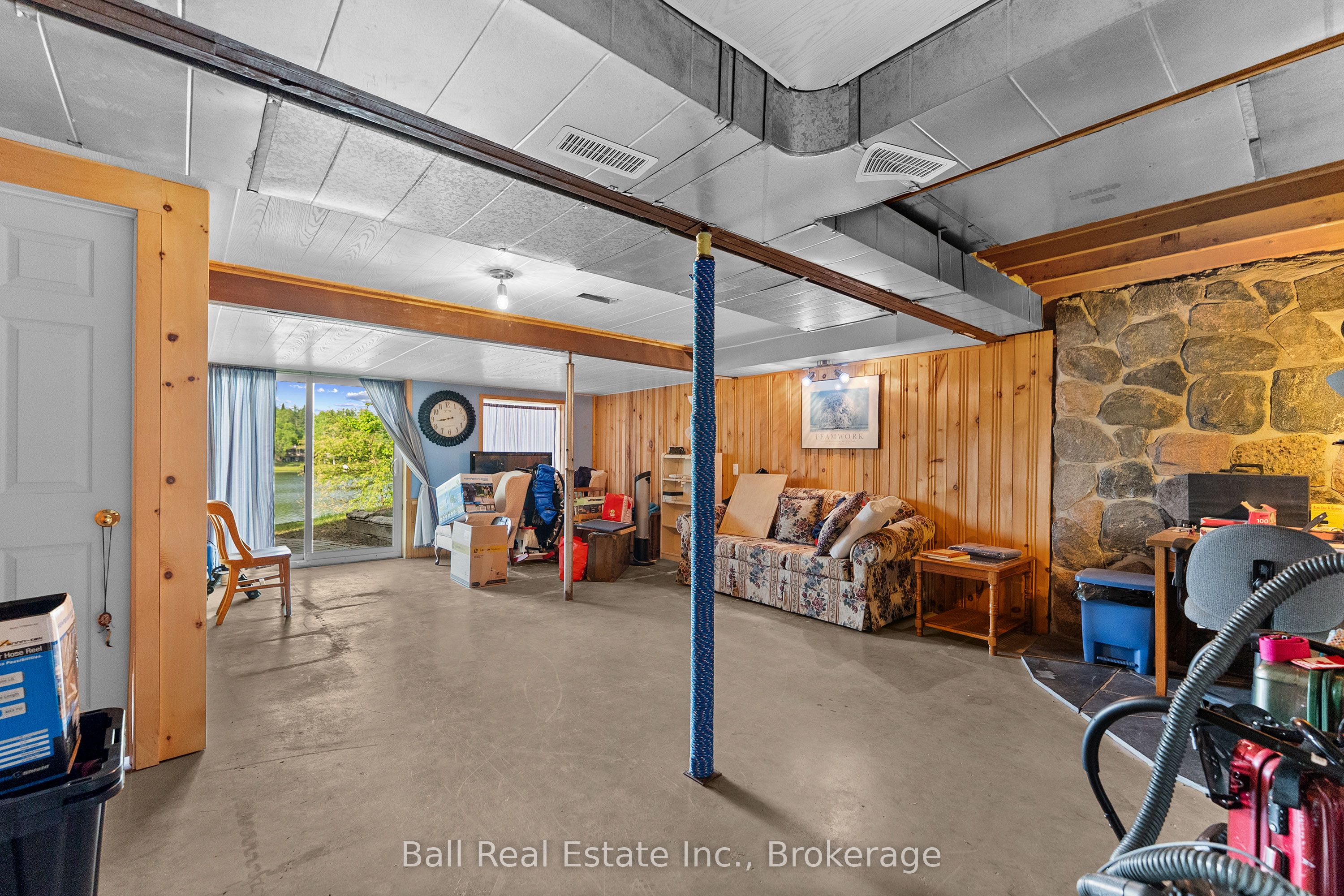 29 Siddon Lake Place Property Photo 33