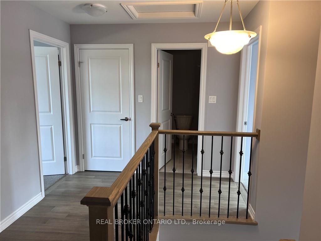 5672 Dorchester Road 14 Upper Level Property Photo 11