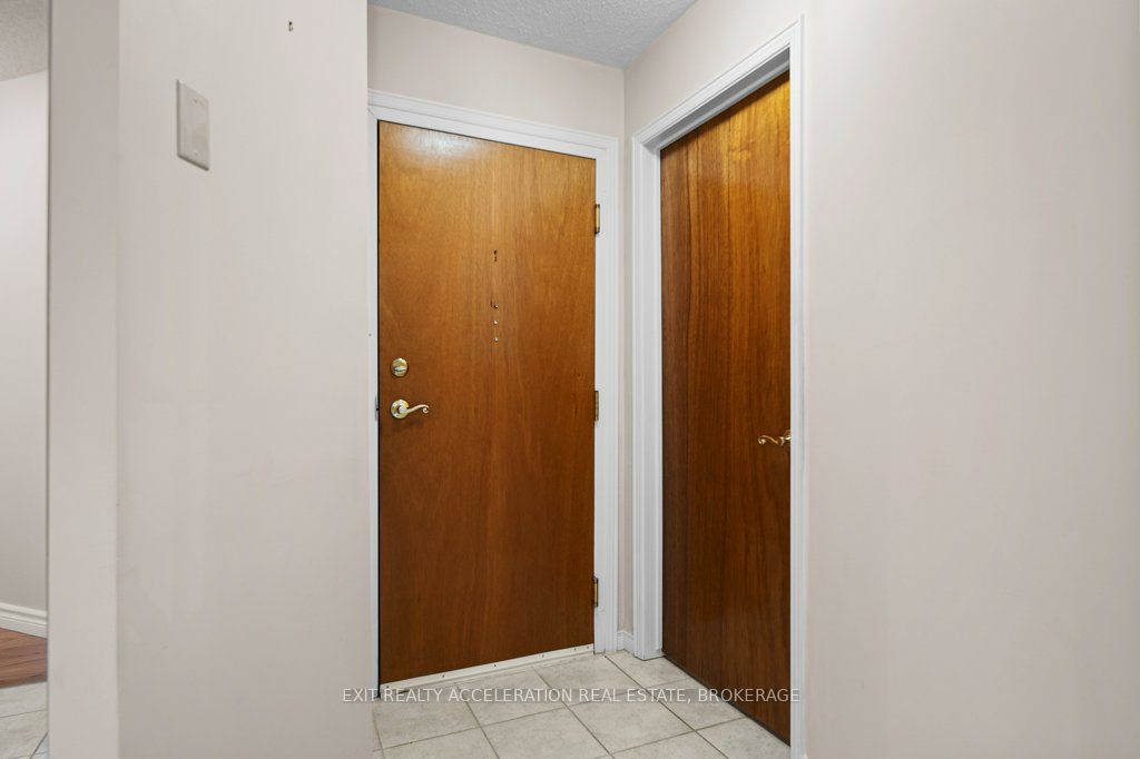 11 Centre Street S 103 Property Photo 8