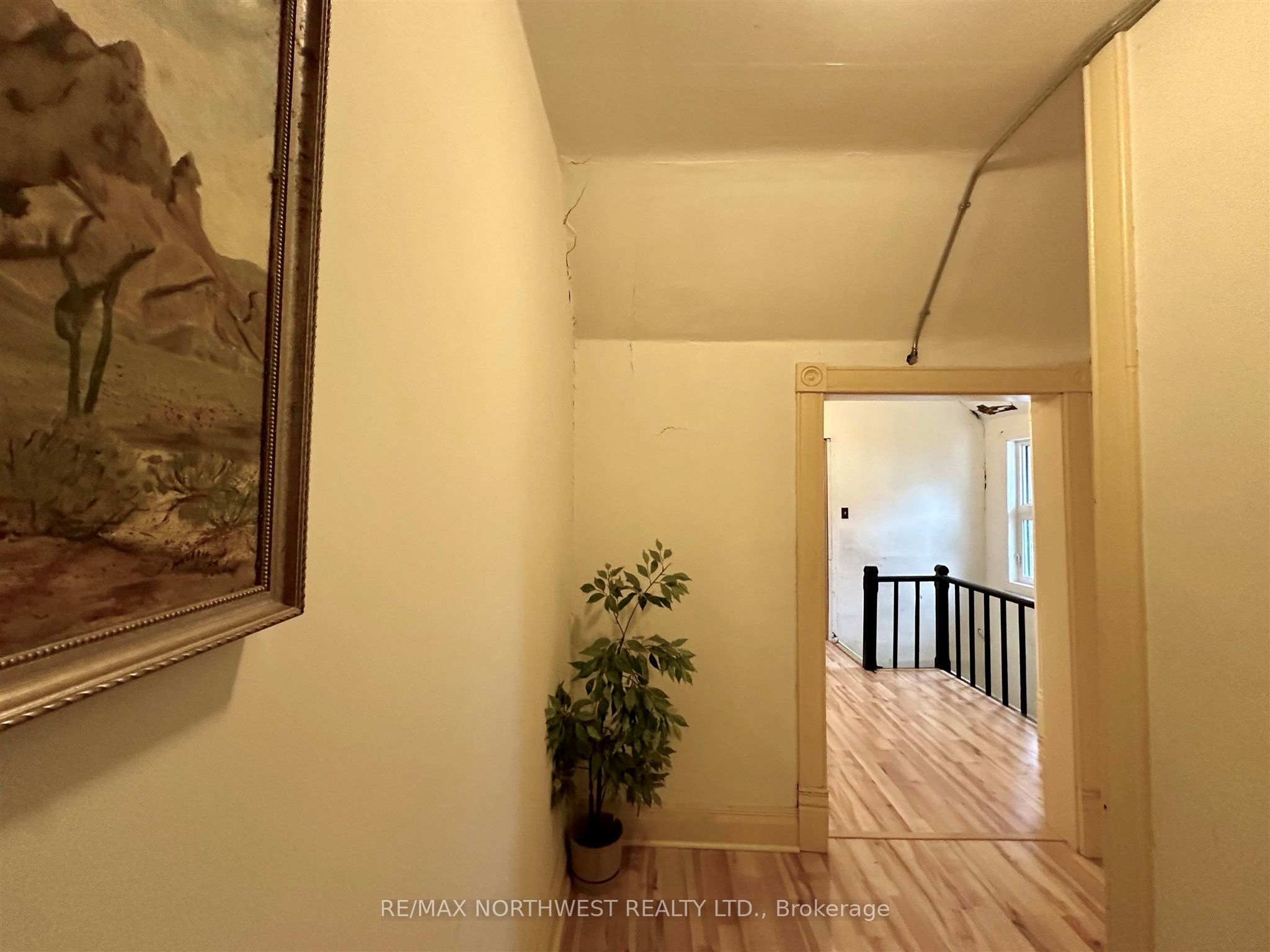 314 First Street E Property Photo 4