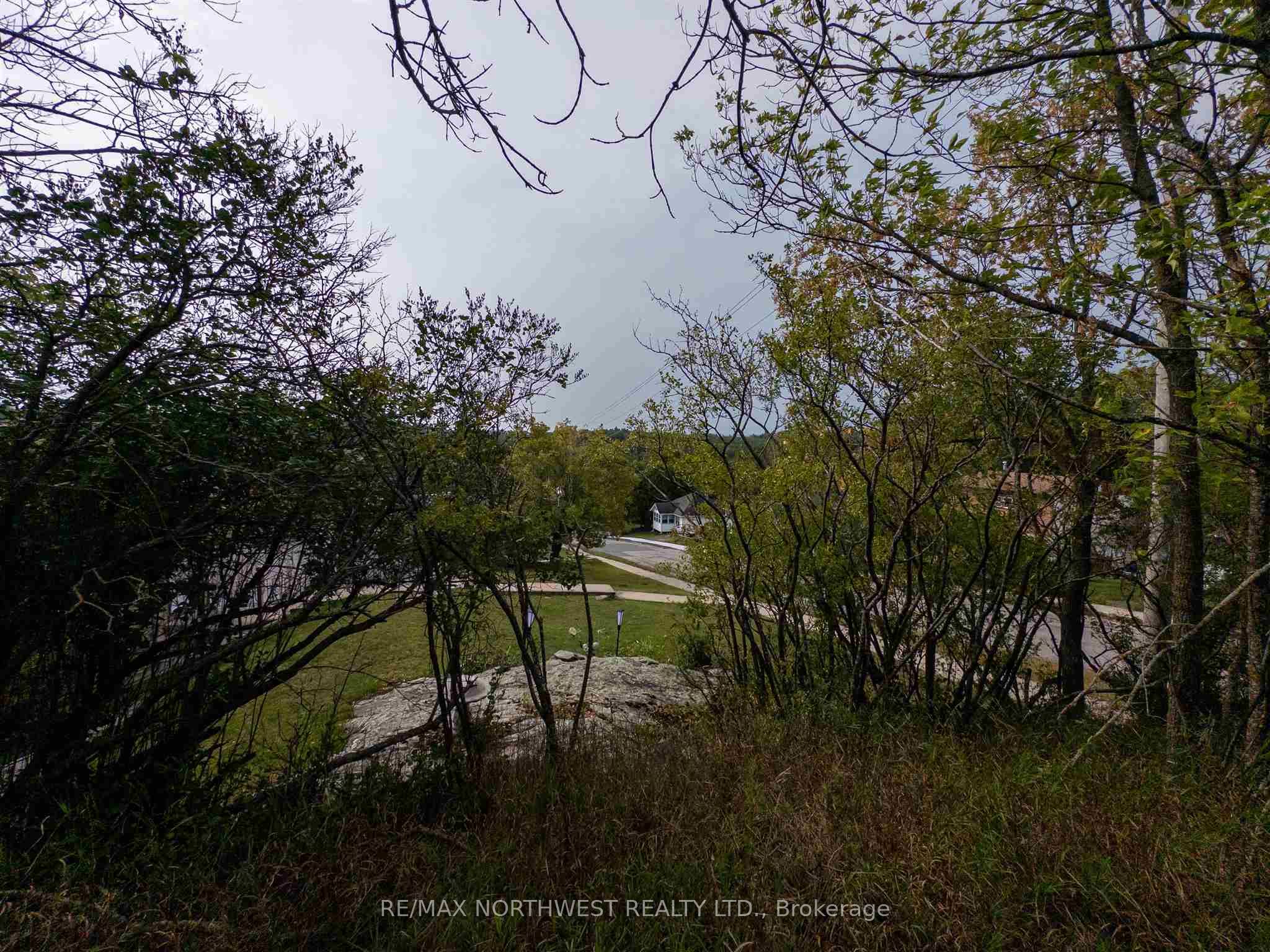 123 Mikado Avenue Property Photo 4