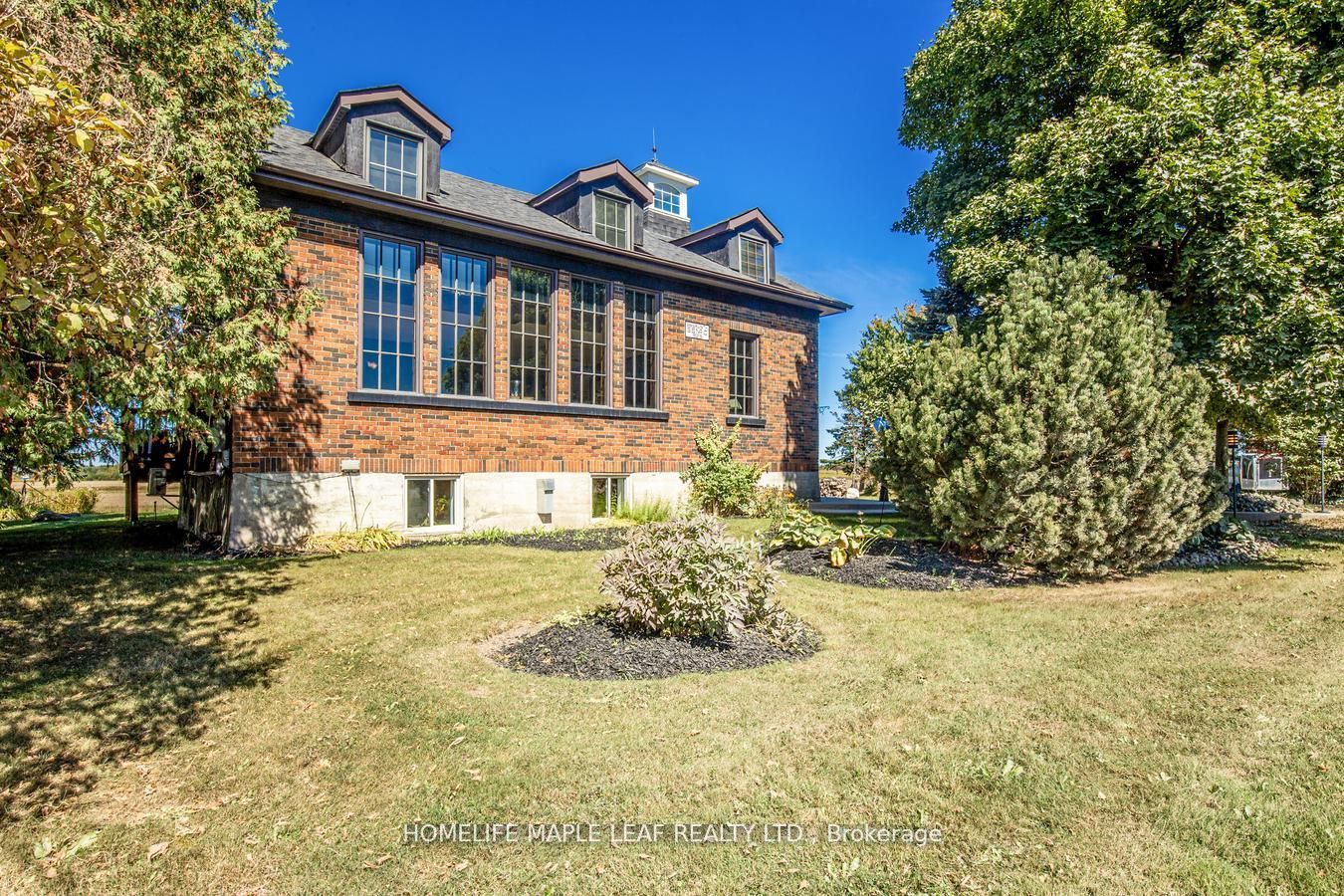244337 5 Side Road Property Photo 5