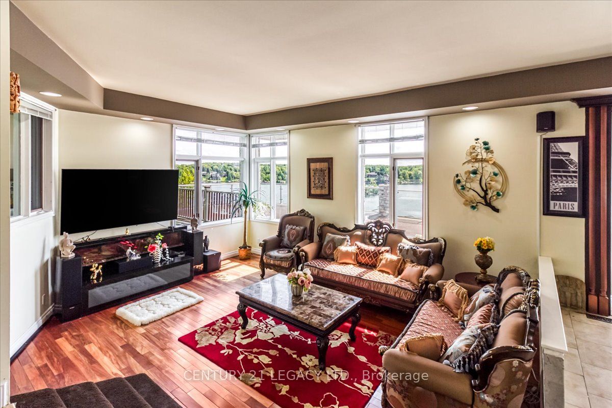 376 Maki Avenue Property Photo 11