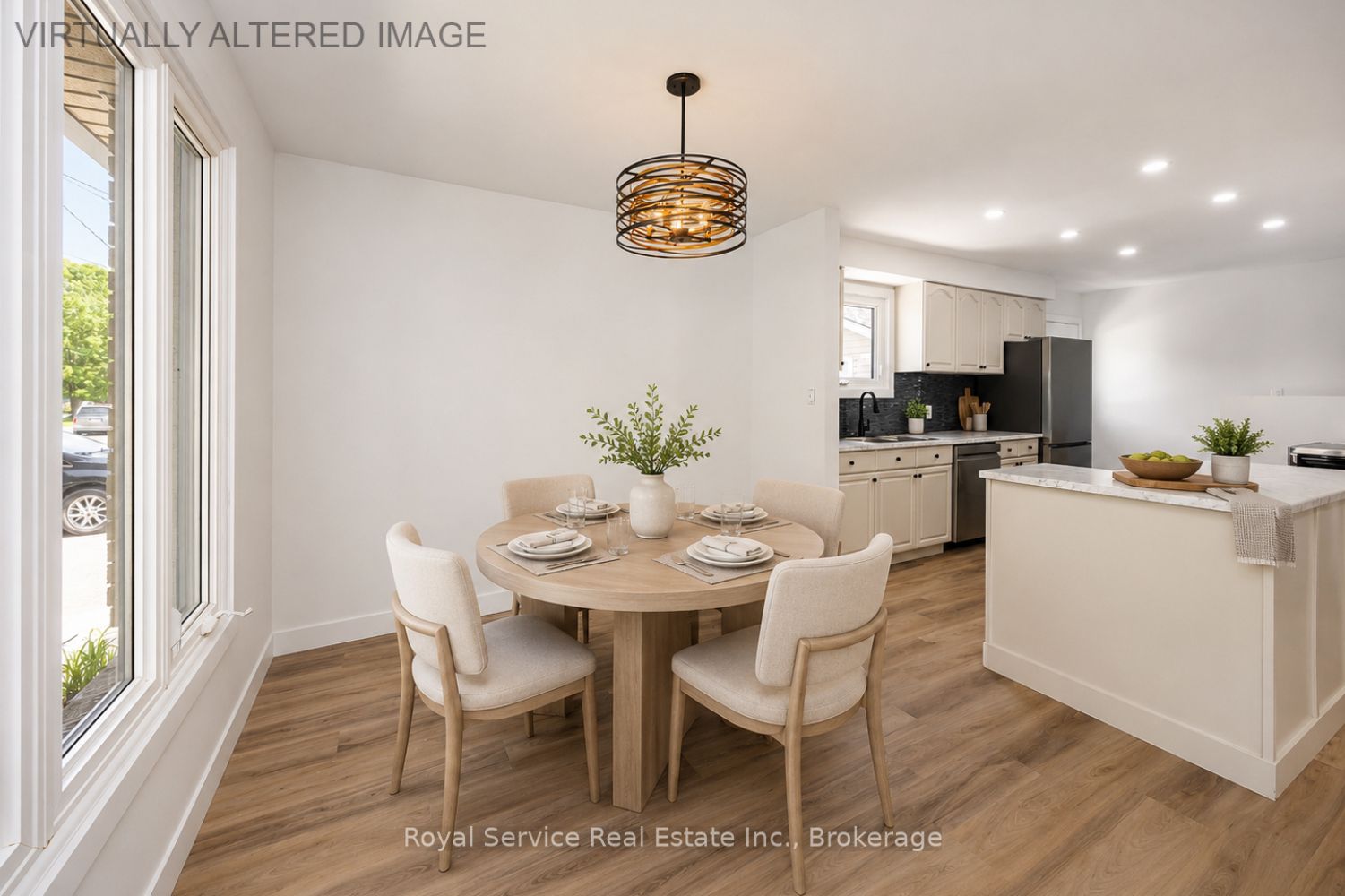 567 Daintry Crescent Property Photo 11