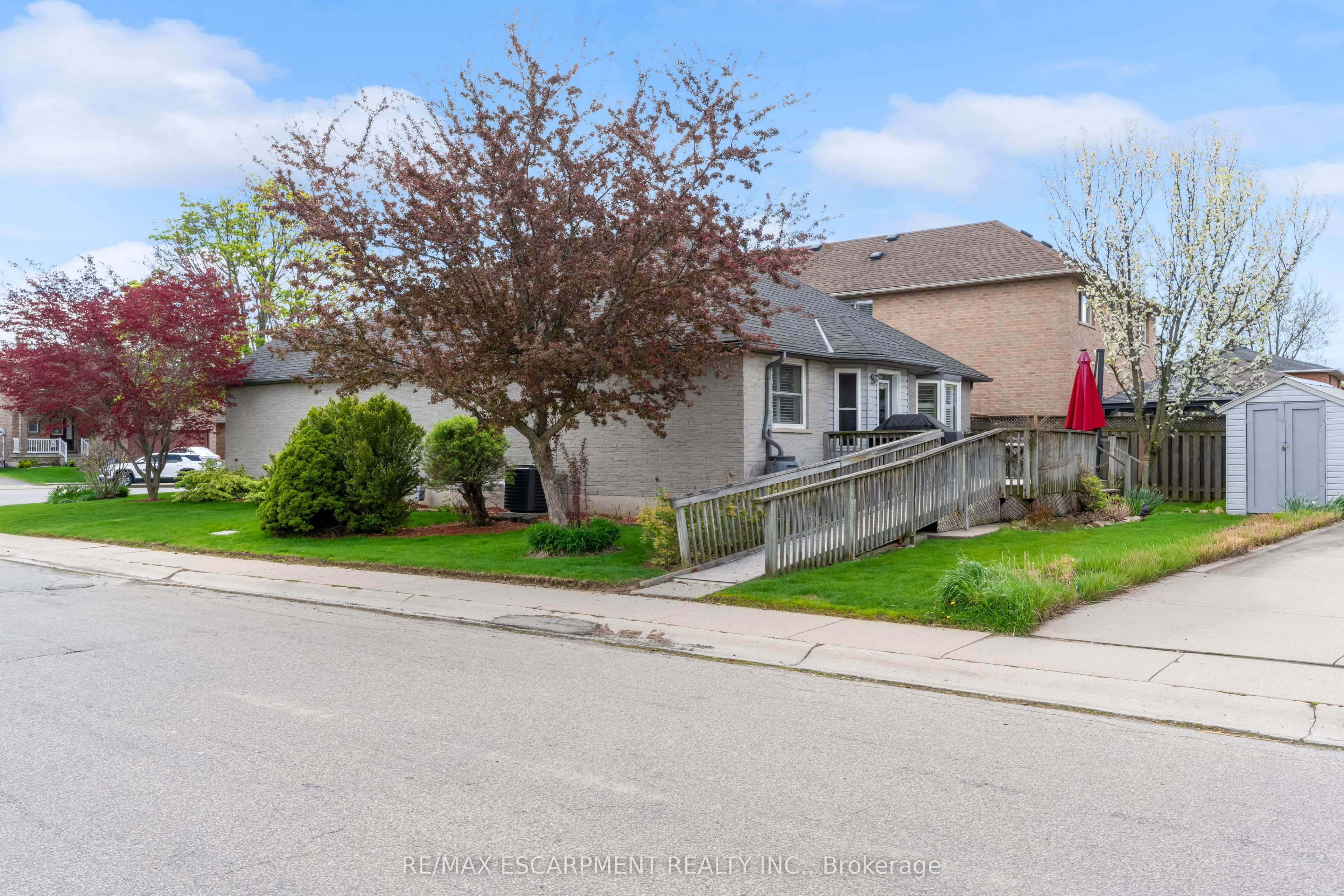 50 Spadara Drive Property Photo 33