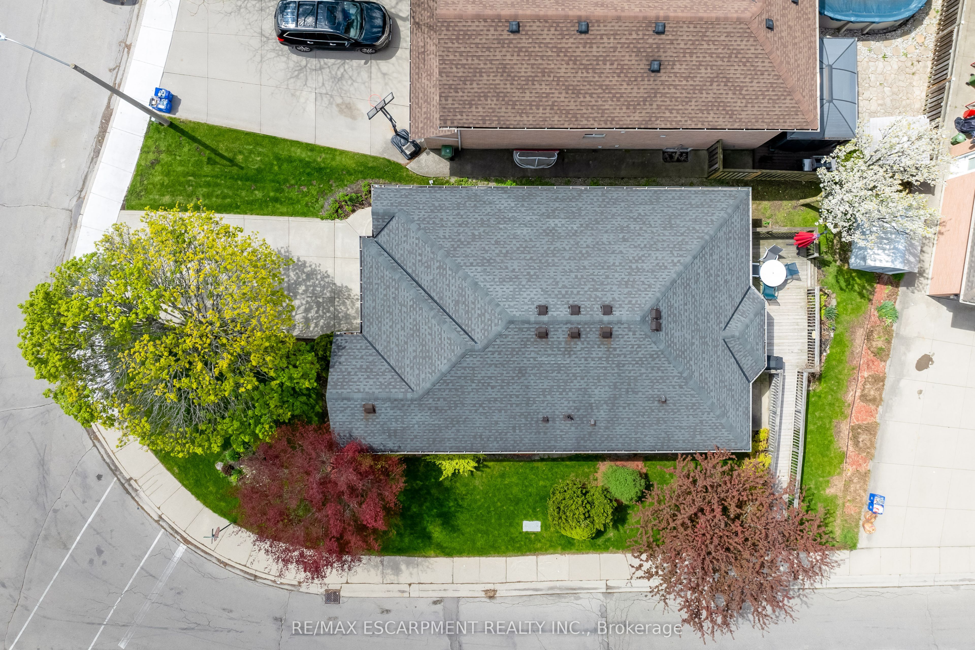 50 Spadara Drive Property Photo 38