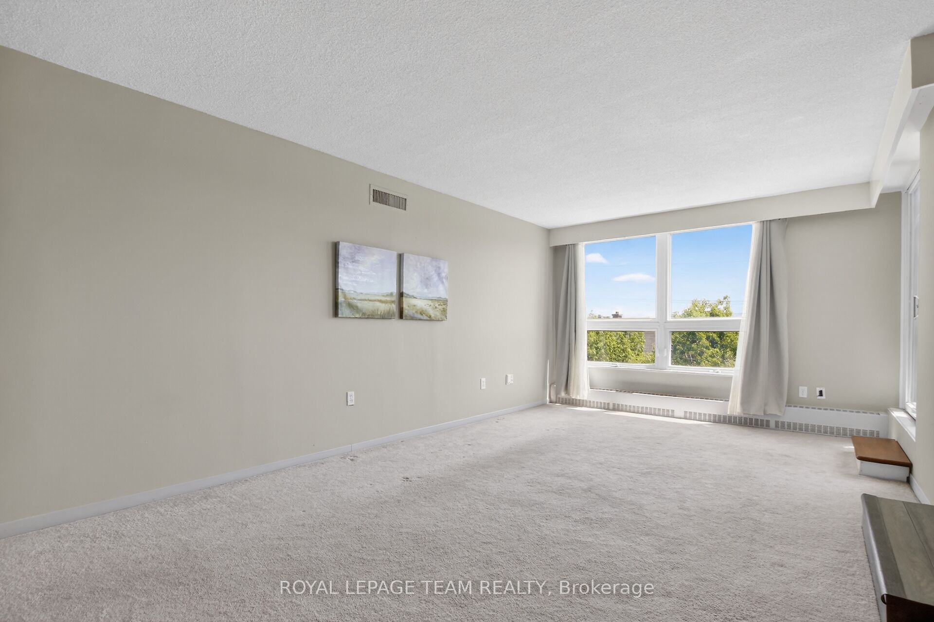 373 Laurier Avenue E 505 Property Photo 2