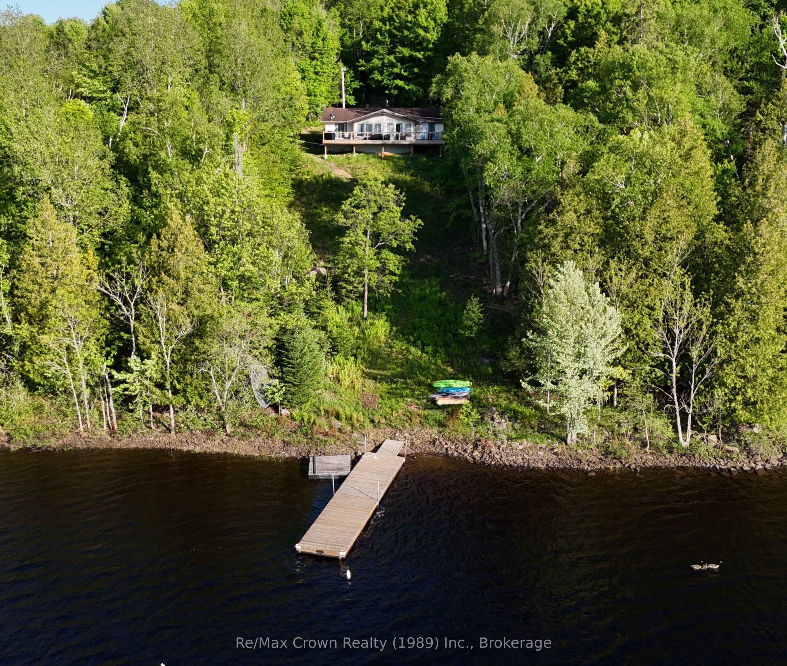 581 Limberlost Point Road Property Photo 3