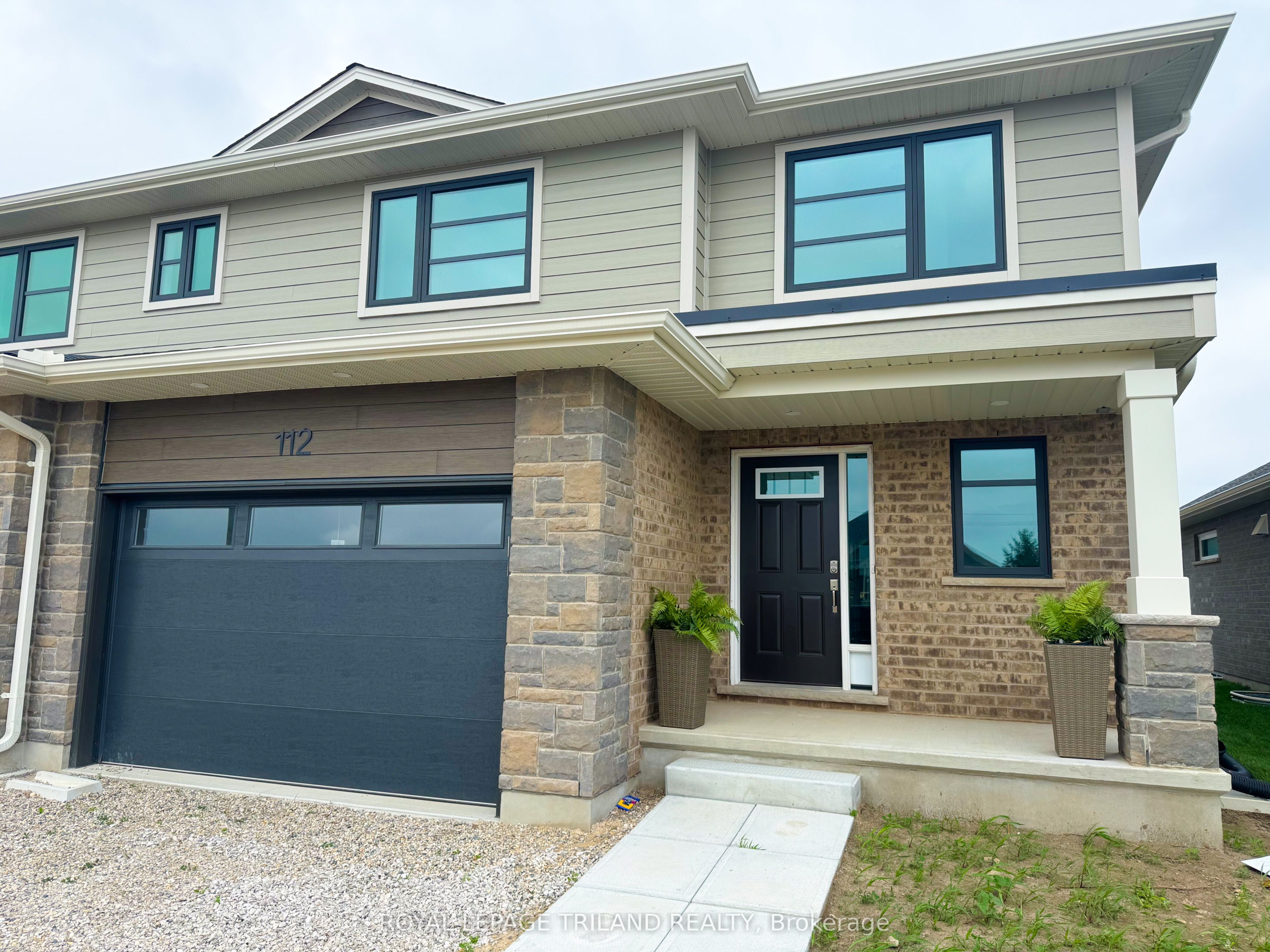 112 Styles Drive Property Photo 3