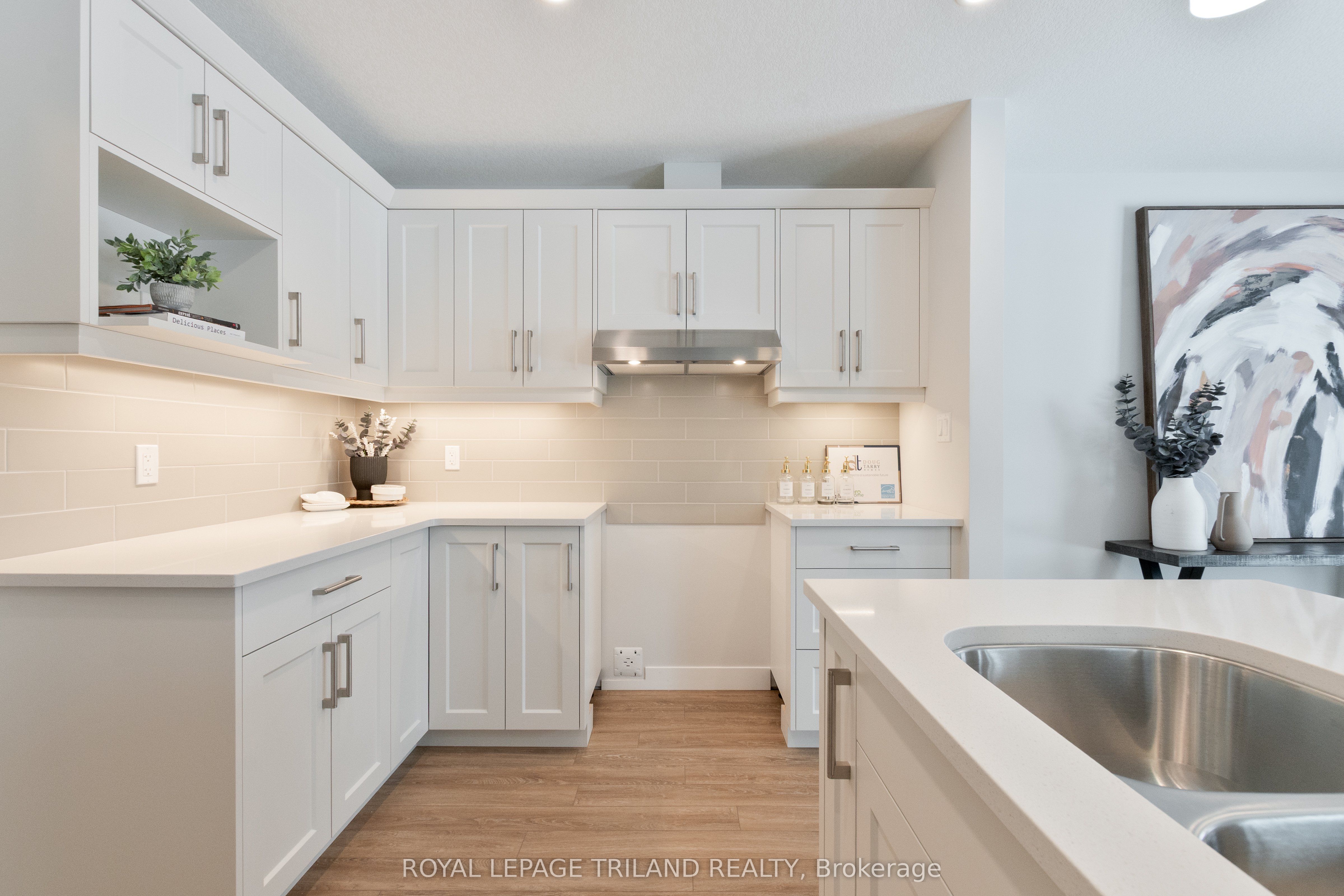 112 Styles Drive Property Photo 18