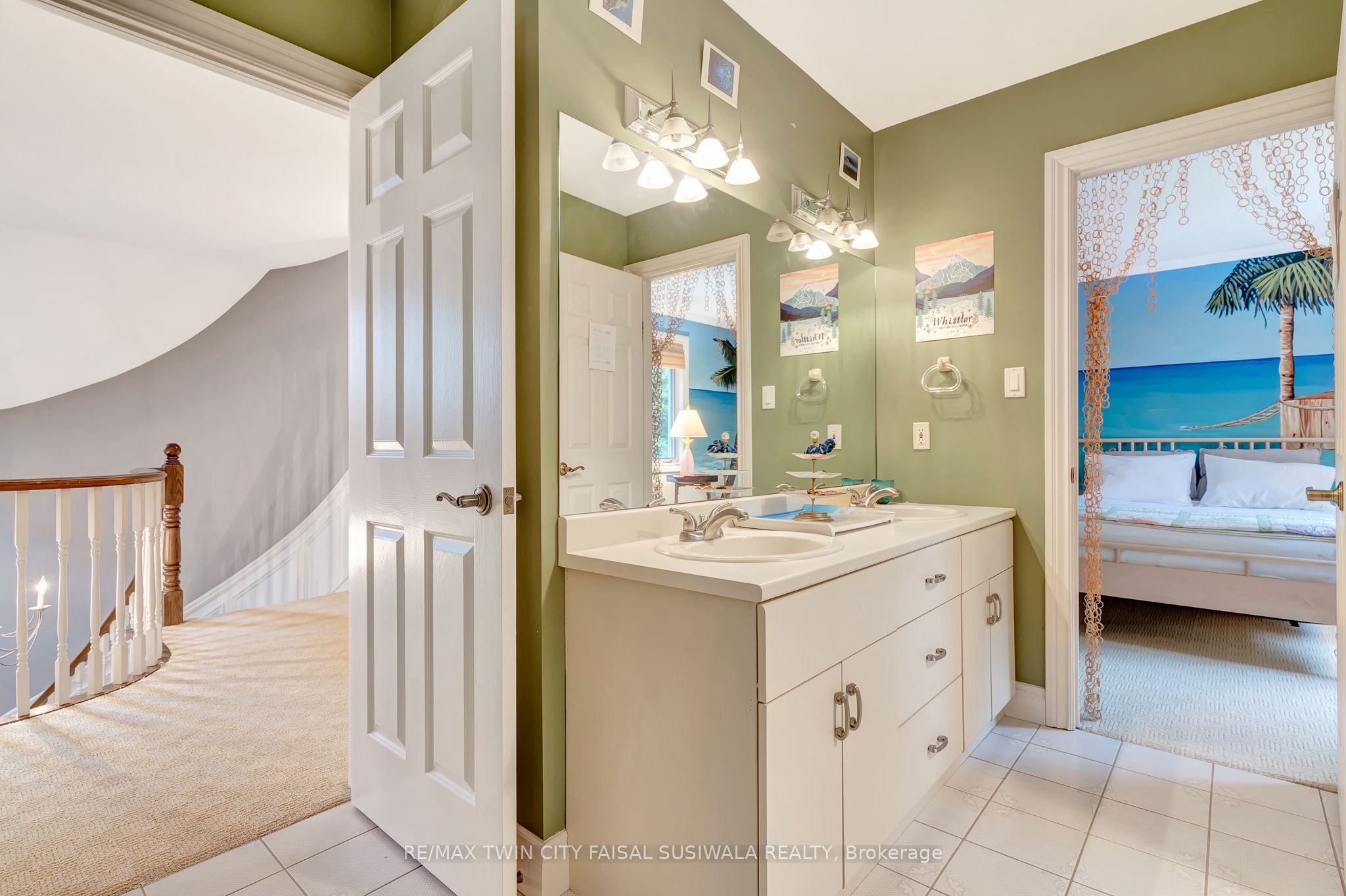 22 Deerpath Court Property Photo 32