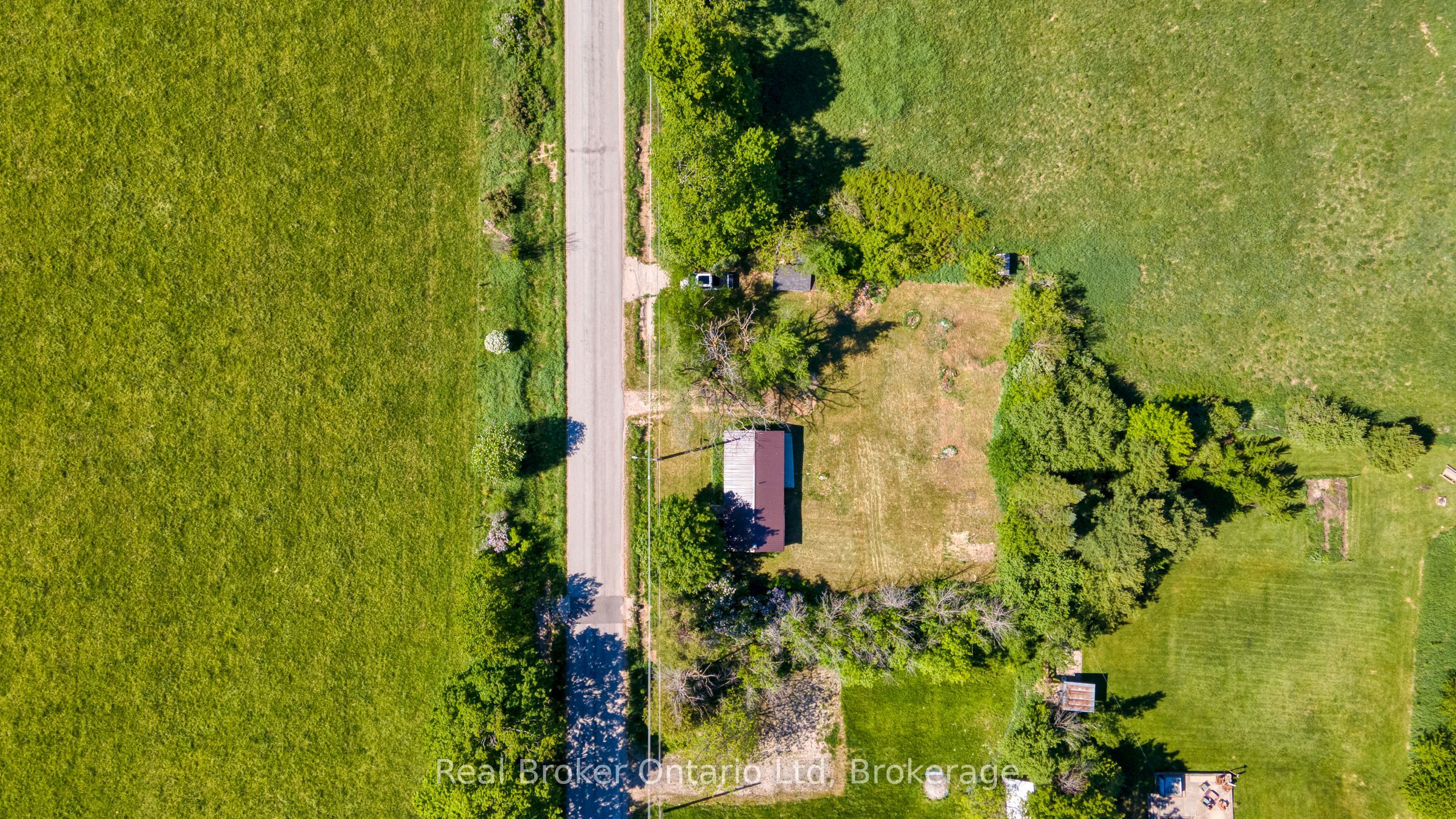 310009 Kemble Rock Road Property Photo 6