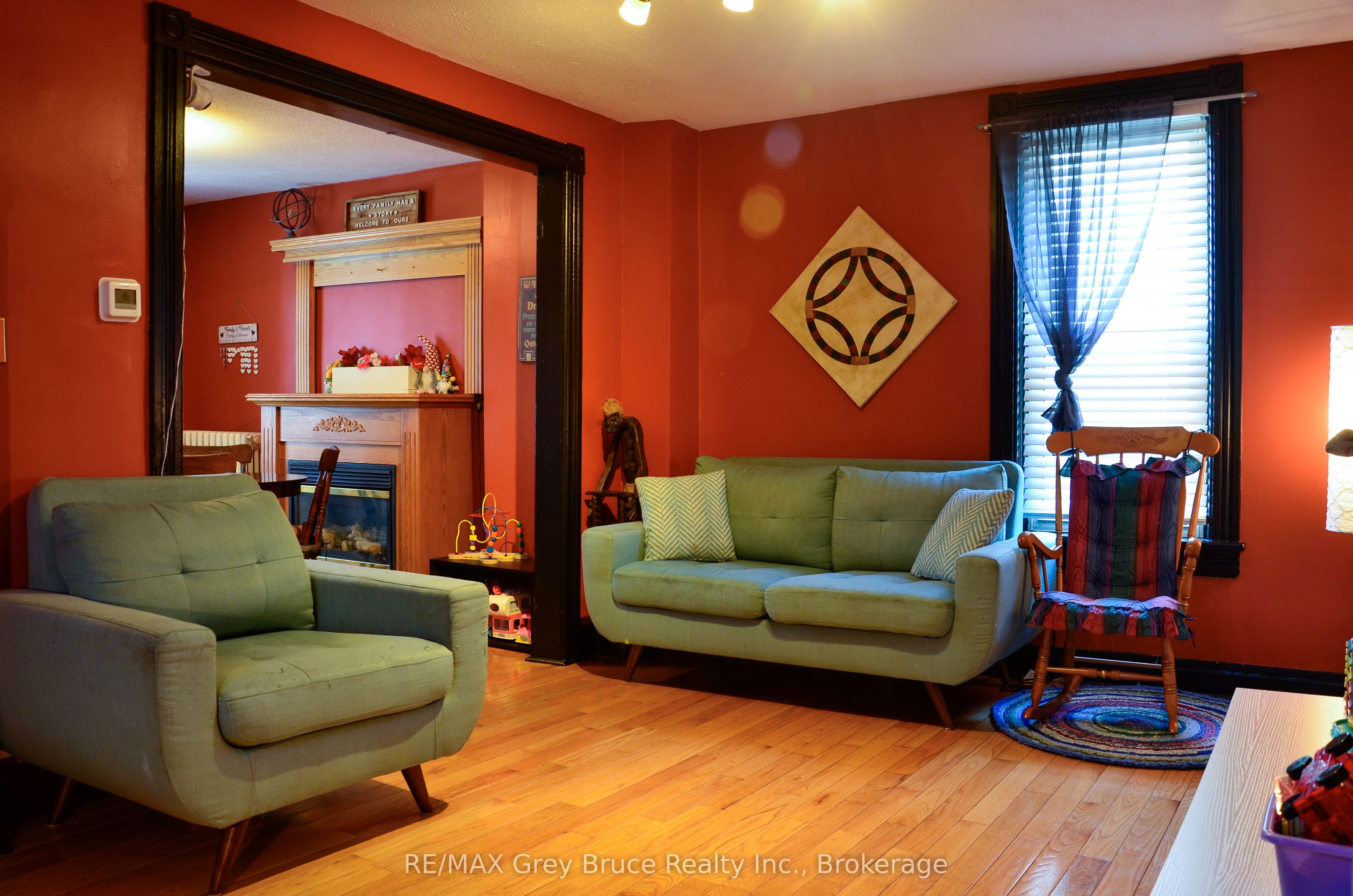 499 16th Street W Property Photo 10