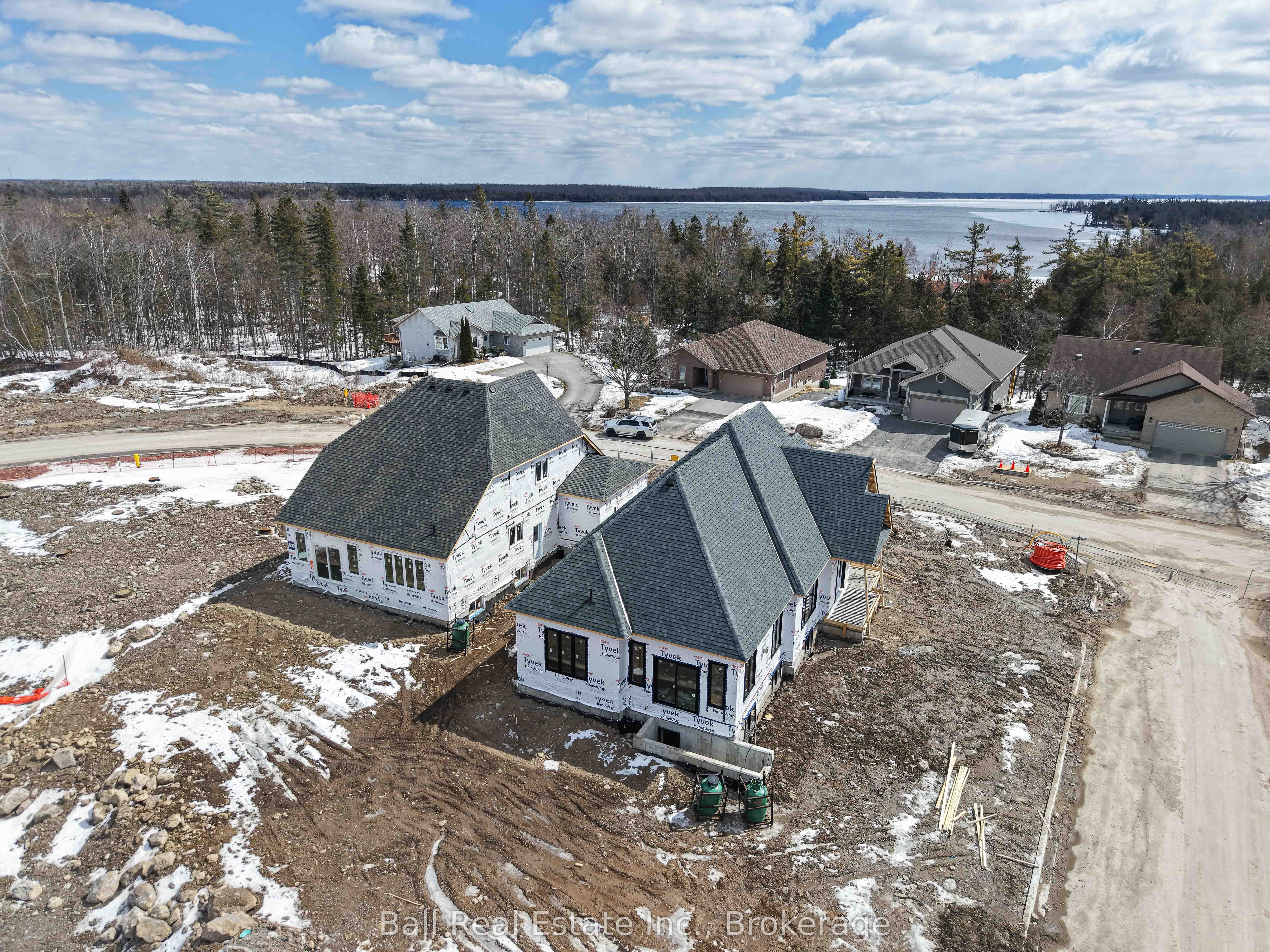 43 Hemlock Crescent Property Photo 13
