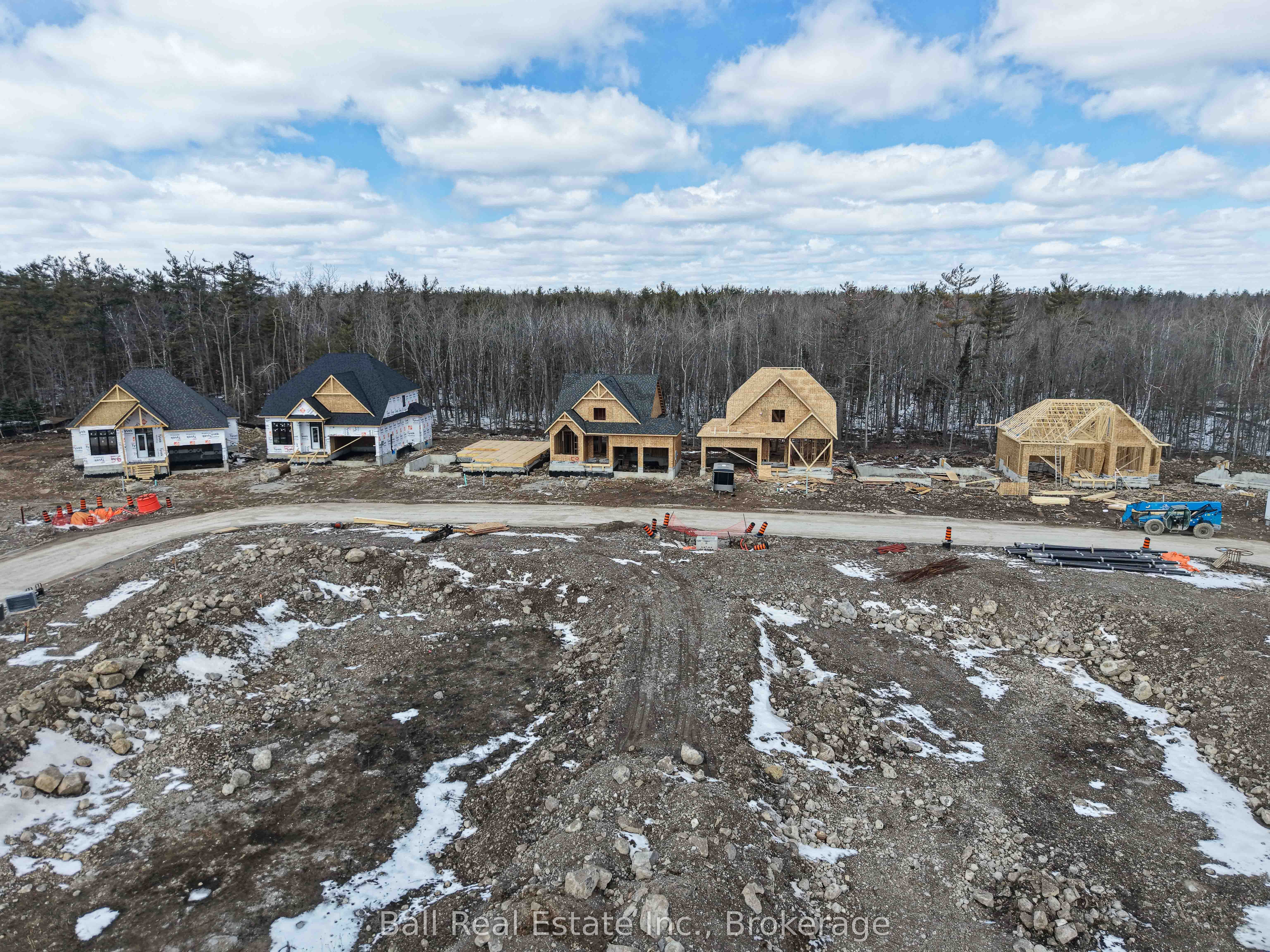 43 Hemlock Crescent Property Photo 27