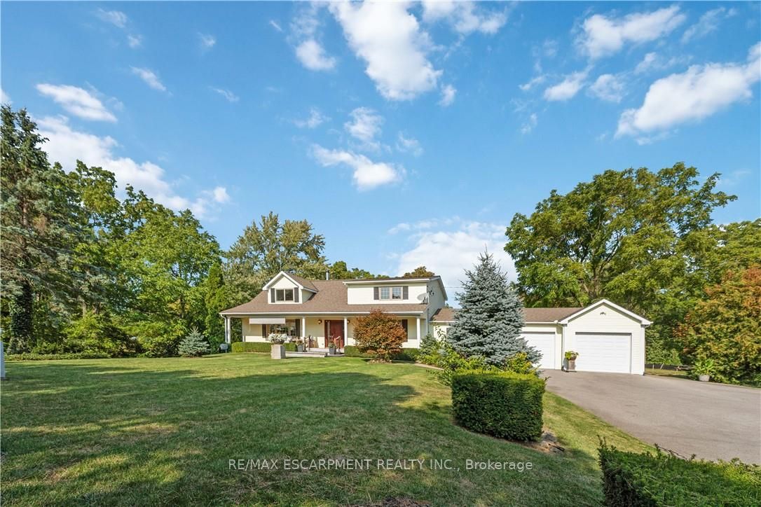 493 Ridge Road E Property Photo 2