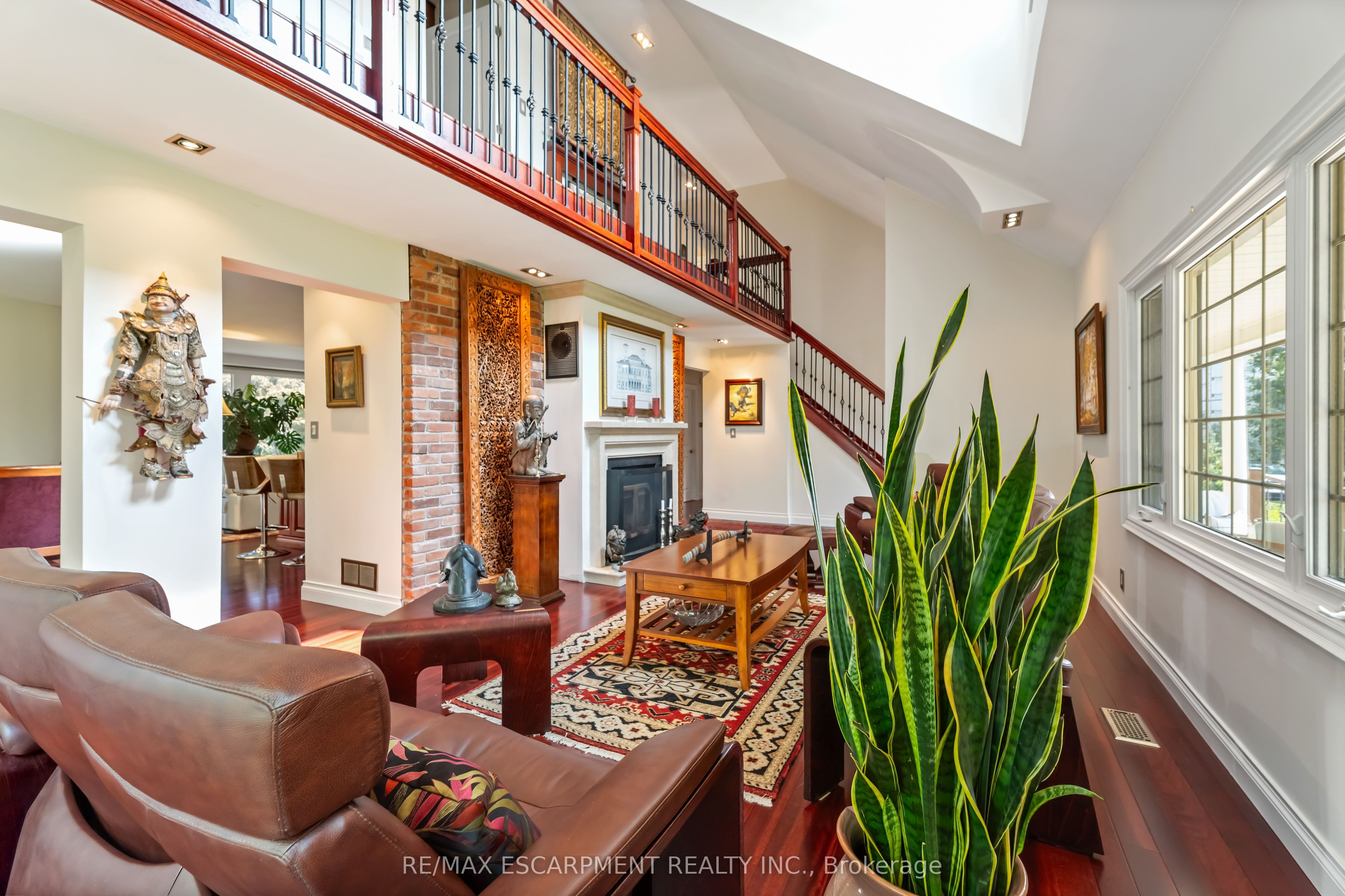493 Ridge Road E Property Photo 10