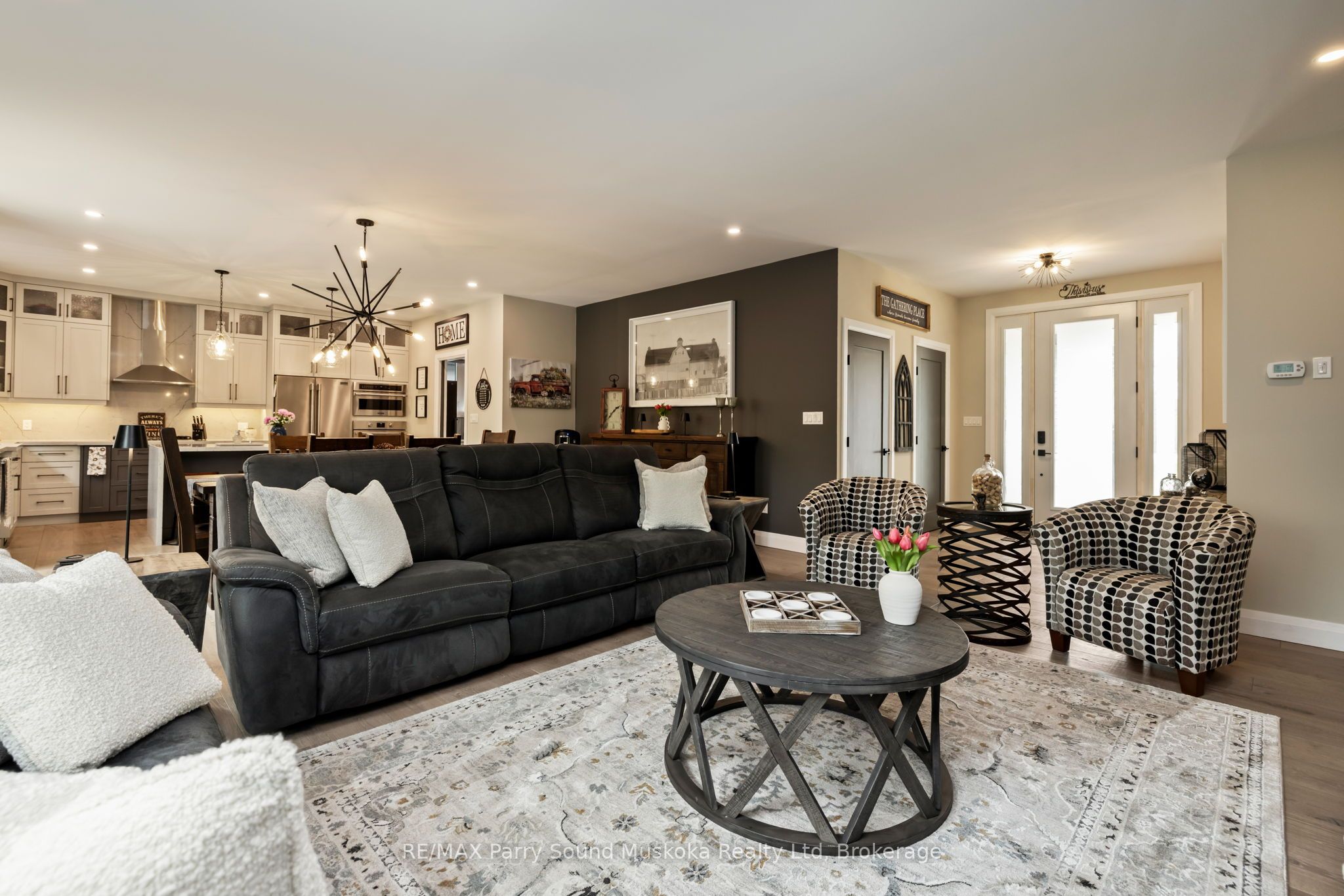 270 Nobel Road Property Photo 4