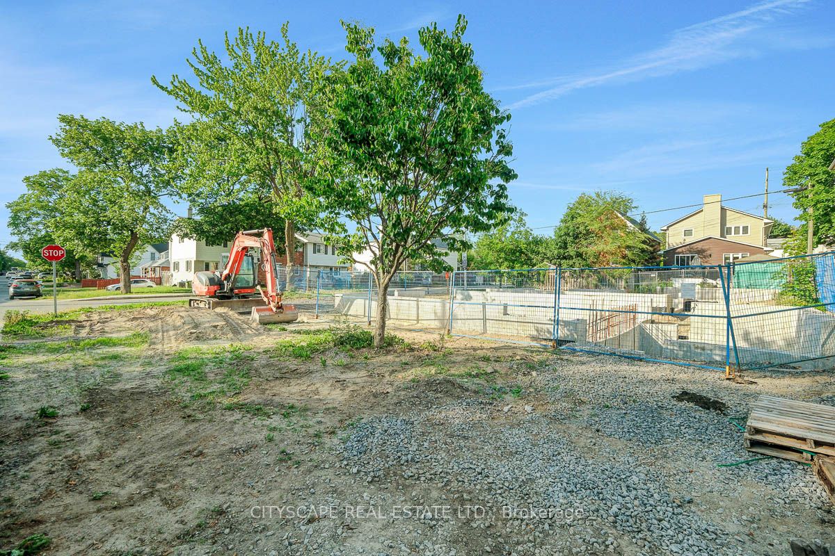551 Edison Avenue Property Photo 1
