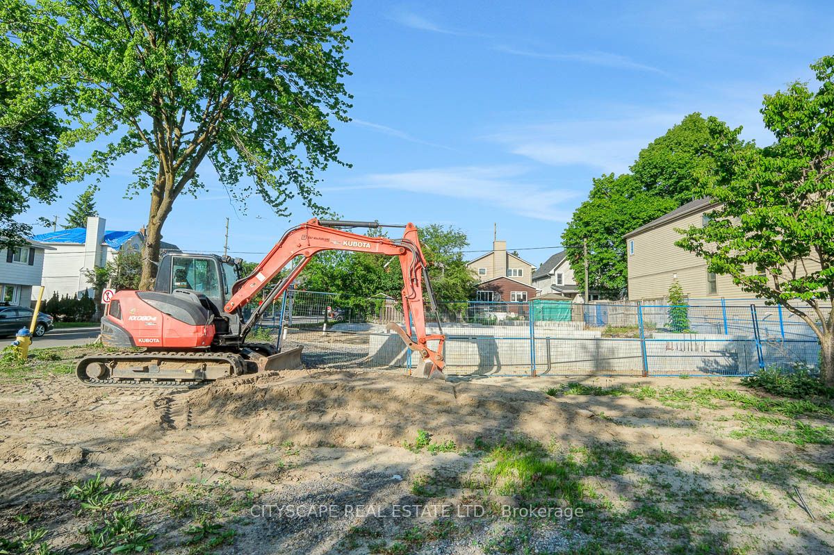 551 Edison Avenue Property Photo 3